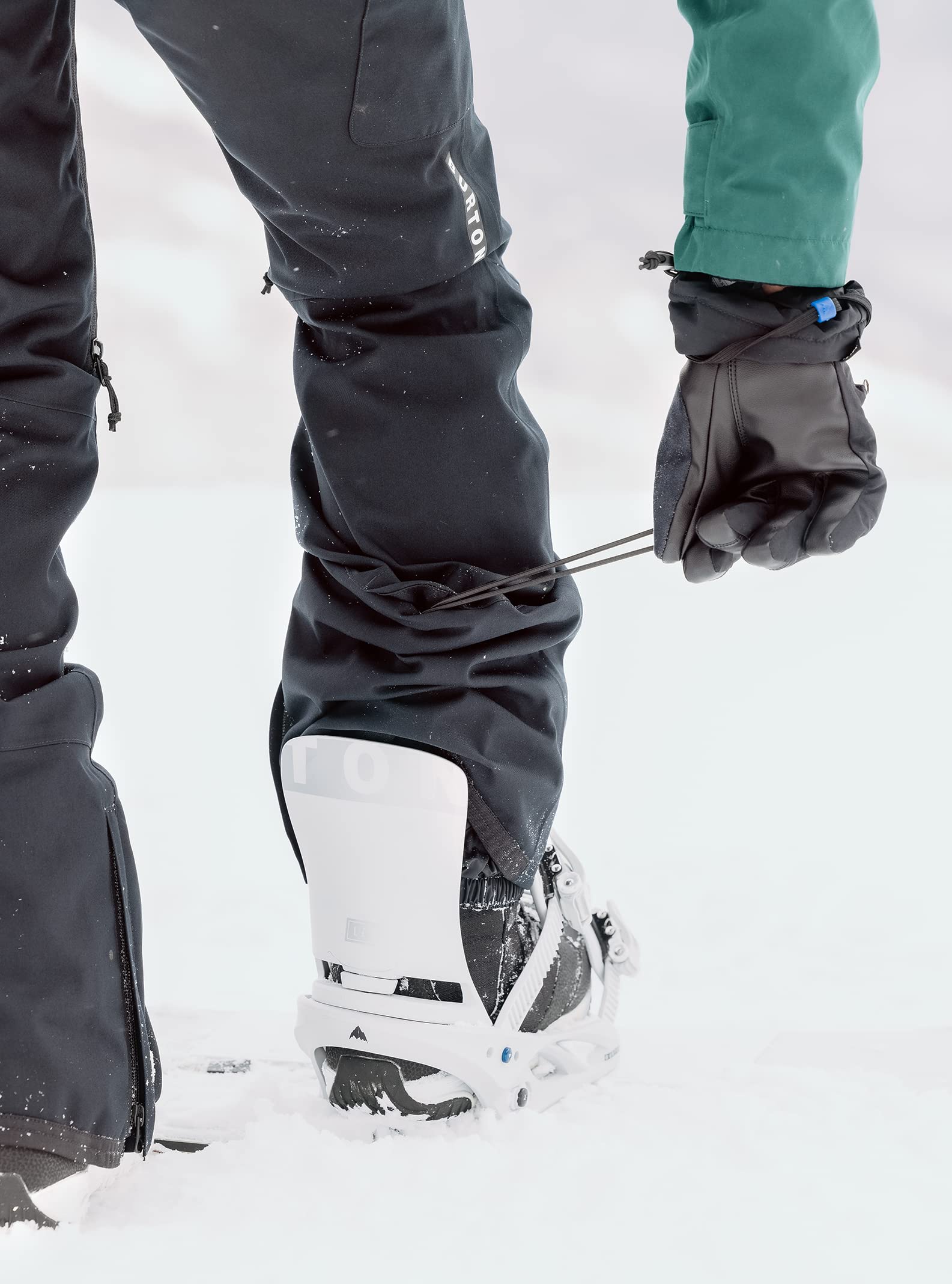 Burton Women's Gloria Stretch 2L Waterproof Snow Pants - Insulated Winter Ski Pants for Snowboarding & Outdoor Activities