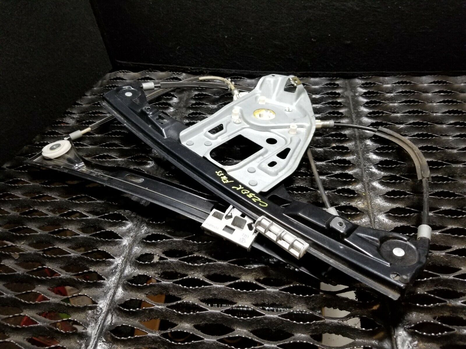 2003-2006 Mercedes C230 W203 Coupe Right Passenger Side Window Regulator Replacement - OEM Quality Part for Smooth Window Operation