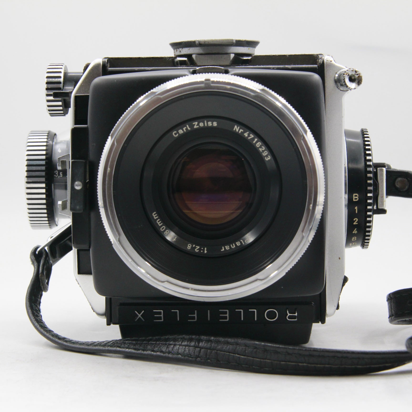 Vintage Rolliflex SL66 Camera with 80mm f2.8 Zeiss Planar Lens - Waist Level Viewfinder & 120/220 Film Back | Perfect for Film Photography Enthusiasts, Street Photography, and Vintage Camera Collectors