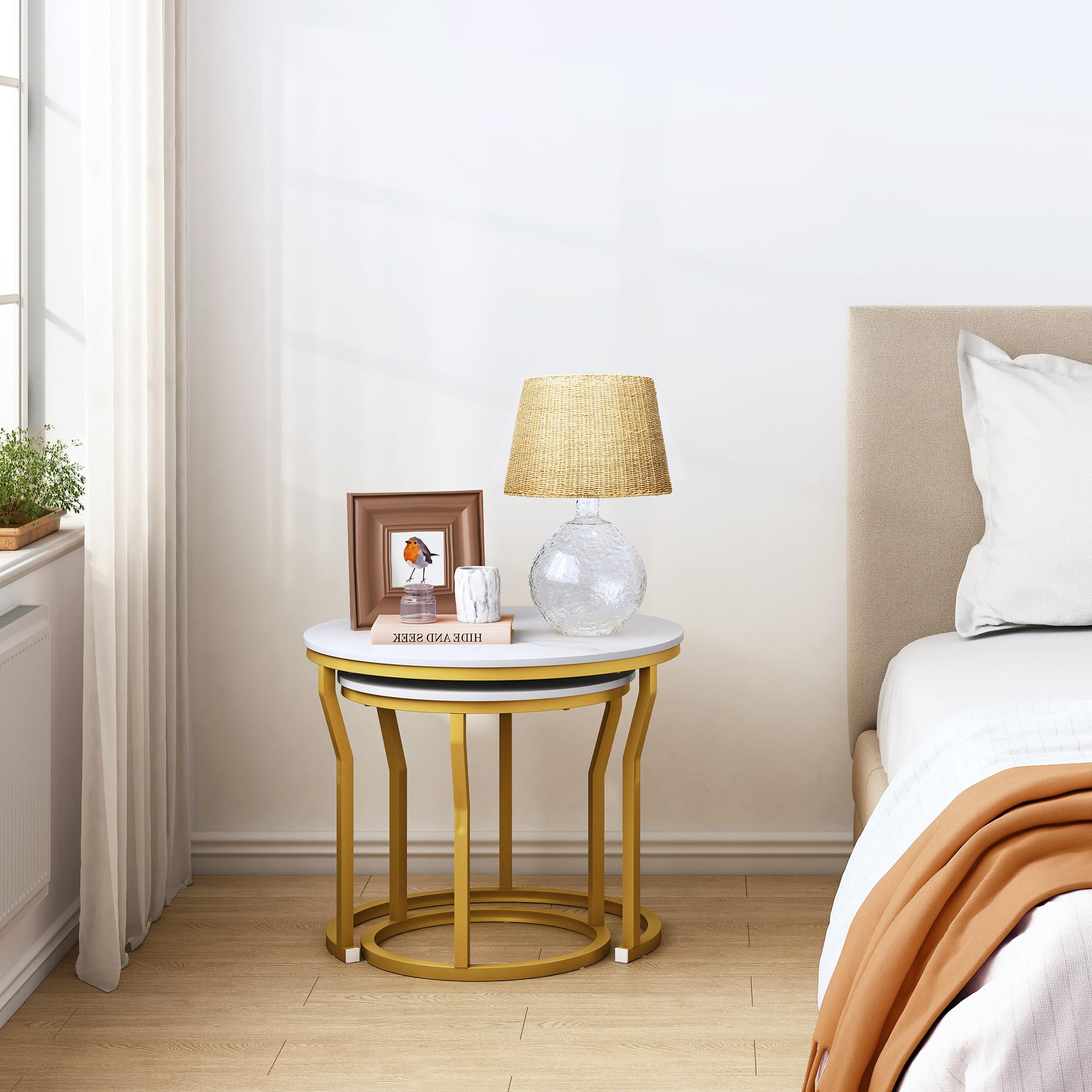 Hoctieon Round Nesting Coffee Tables Set of 2 - Wooden Table Top with Gold & White Finish - Modern Stacking End Tables for Living Room, Bedroom or Office - Perfect for Small Spaces and Stylish Home Decor