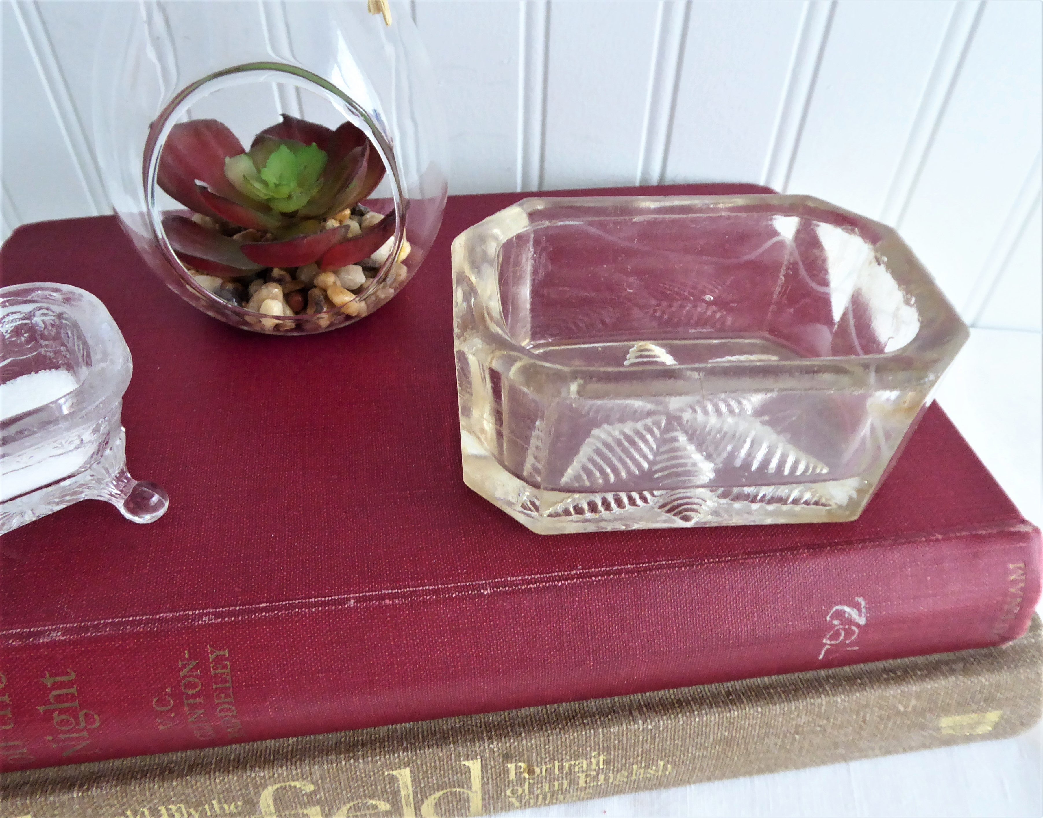 Antique Victorian Cut Crystal Open Salt Dish with Leaf Bottom - Large Master Size, Faceted Design Circa 1880s - Perfect for Table Setting, Collectible Display & Home Decor