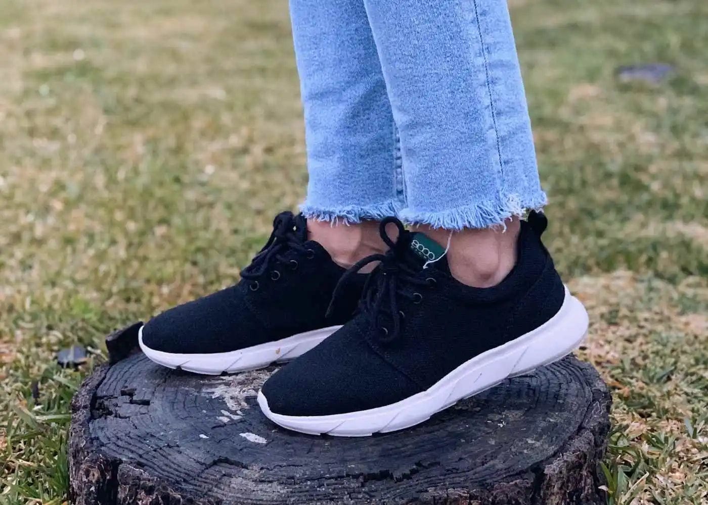 Explorer V2 Women's Vegan Hemp Trainers - Eco-Friendly Running Shoes for Women | Black & White | Perfect for Gym Workouts, Jogging & Casual Wear
