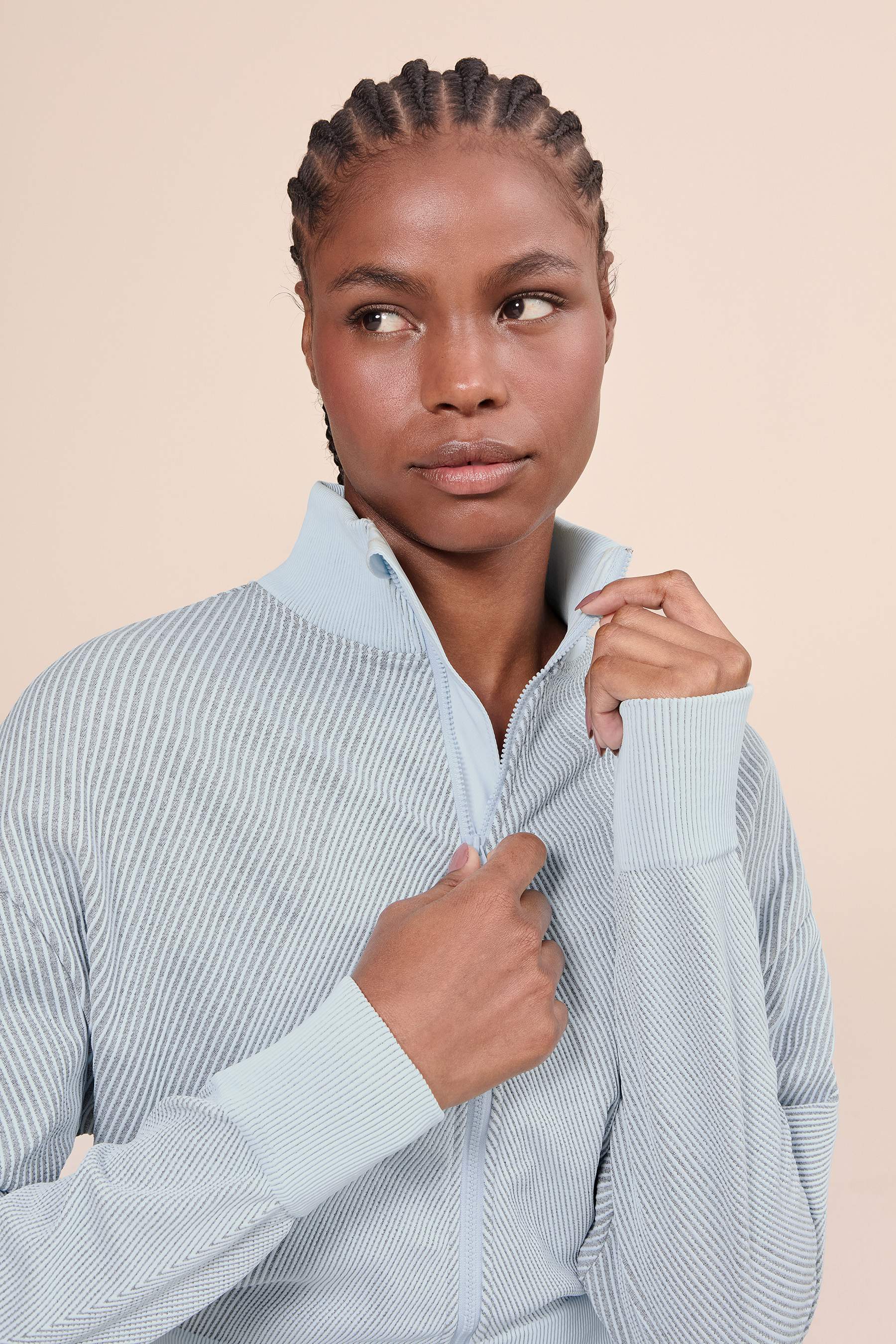 Seamless Diagonal Jacket - Lightweight Stretchable Women's Outerwear for Running, Yoga & Outdoor Activities