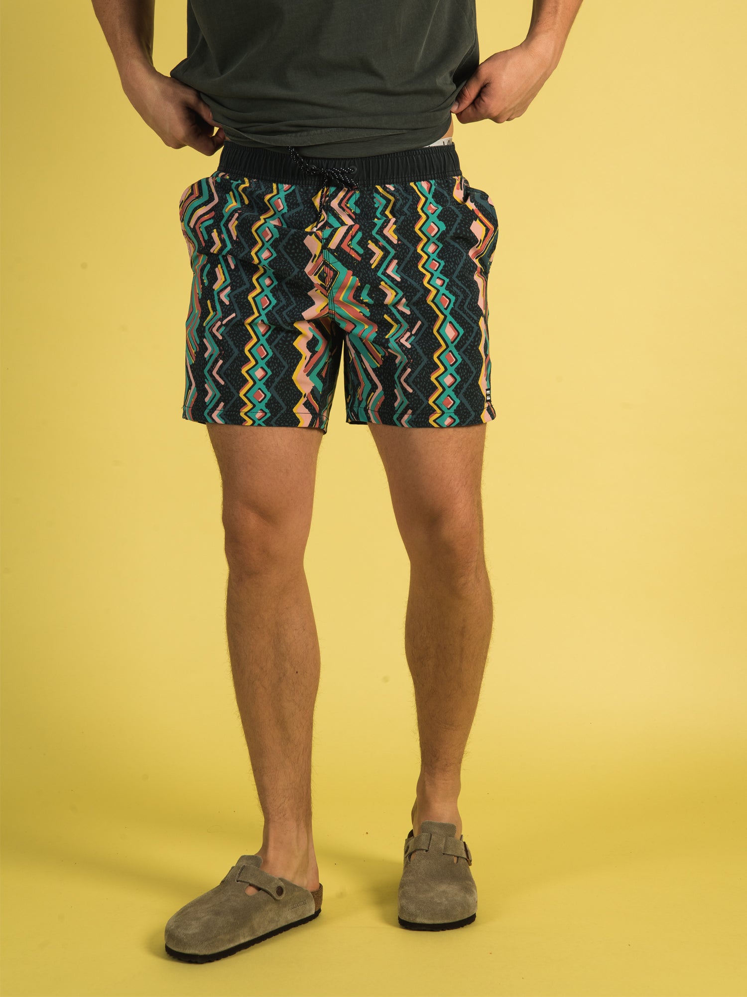 BILLABONG Sundays Layback 17
