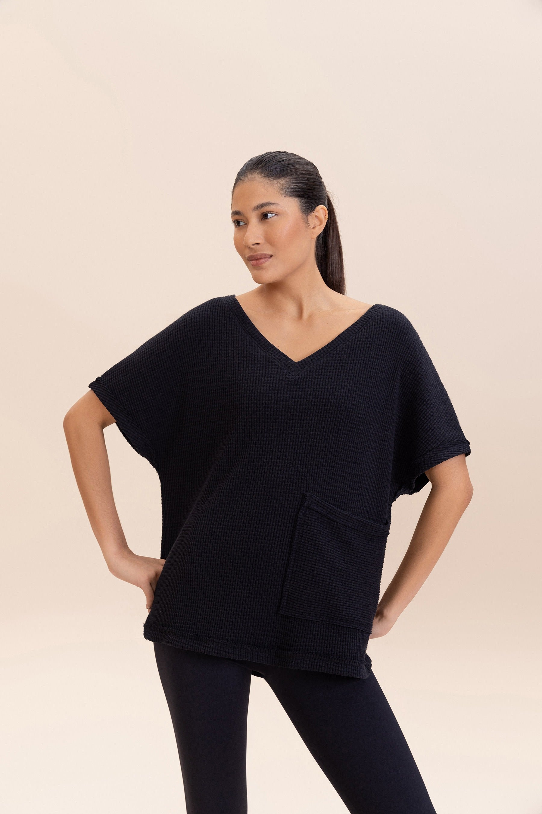 Cozy V-Neck Oversized Sweater for Women - Soft & Warm Knit Pullover - Perfect for Fall, Winter & Casual Outfits