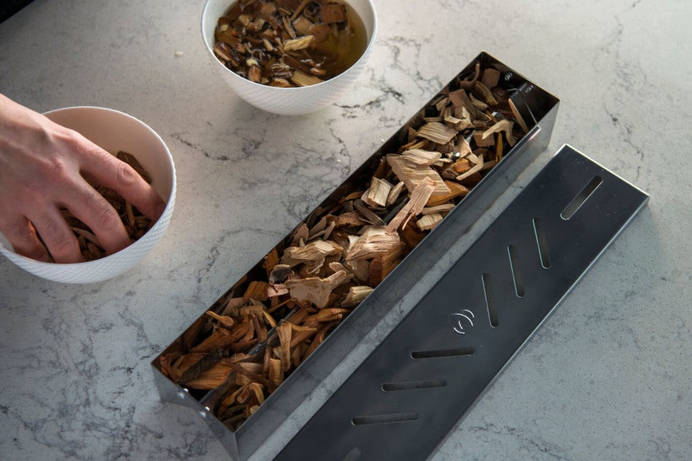 Napoleon 67013 Stainless Steel Smoker Box for Grills – Premium Wood Chip Box for BBQ, Smoking Meat, Fish & Vegetables | Perfect for Outdoor Cooking, Backyard Parties & Camping