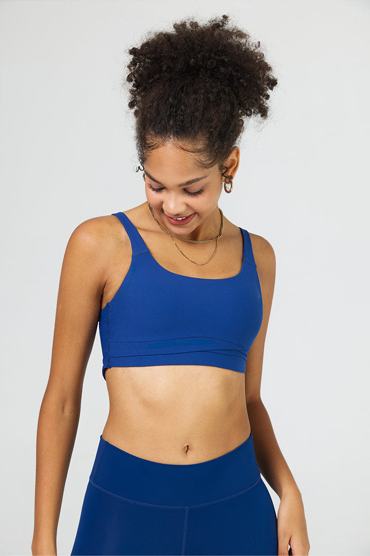 Women's Chic Strappy Sports Bra - High Support Workout Top for Yoga, Running & Gym - Breathable & Comfortable Activewear