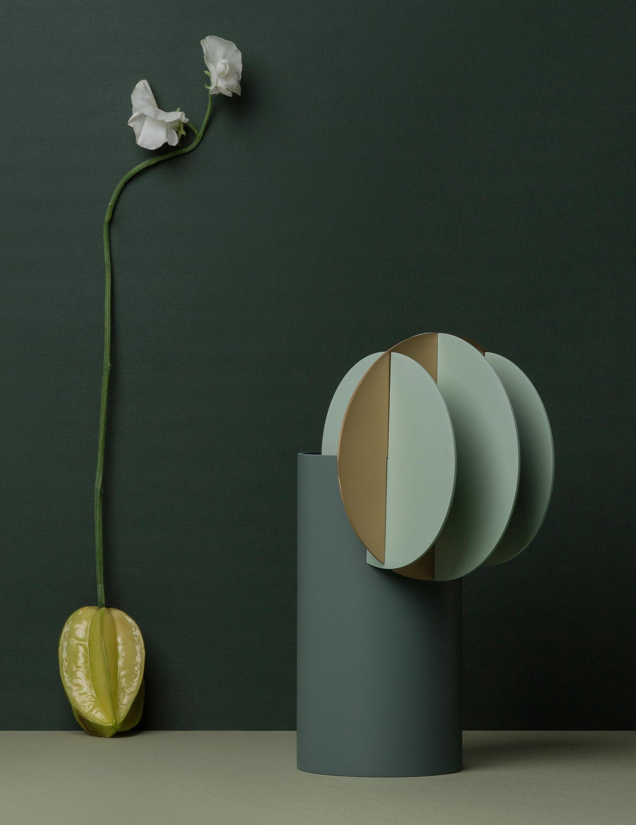 Noom Delaunay Vase CS9 - Modern Ceramic Home Decor for Living Room, Bedroom & Office - Elegant Flower Vase for Fresh or Artificial Flowers