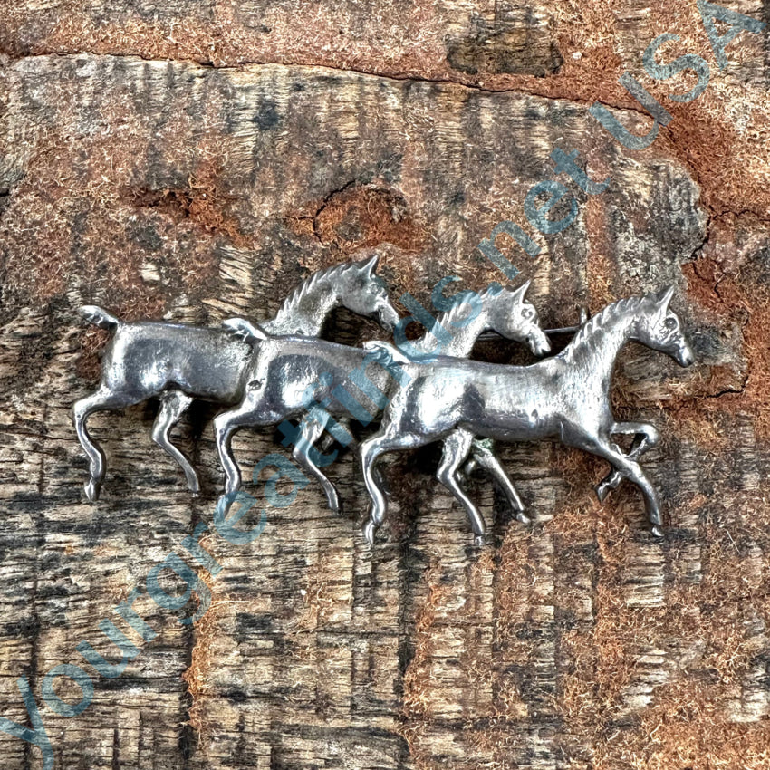 Vintage Heavy Solid Sterling Silver Triple Horse Brooch Pin - Elegant Collectible Jewelry for Women, Perfect for Vintage Lovers, Gift Giving, and Special Occasions