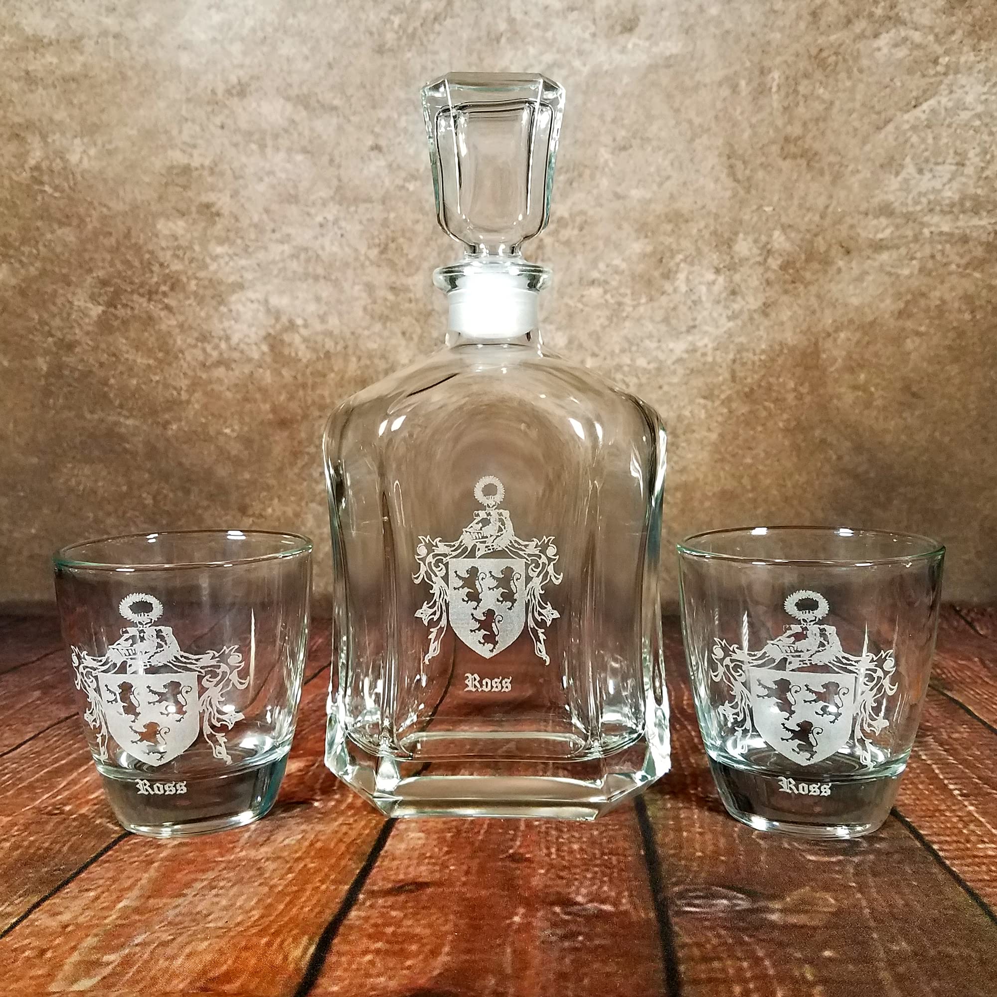 Personalized Family Crest Whiskey Decanter Set with Engraved Coat of Arms - Premium Glass Decanter and Rocks Glasses Gift for Men - Perfect for Home Bars, Weddings, and Anniversary Gifts