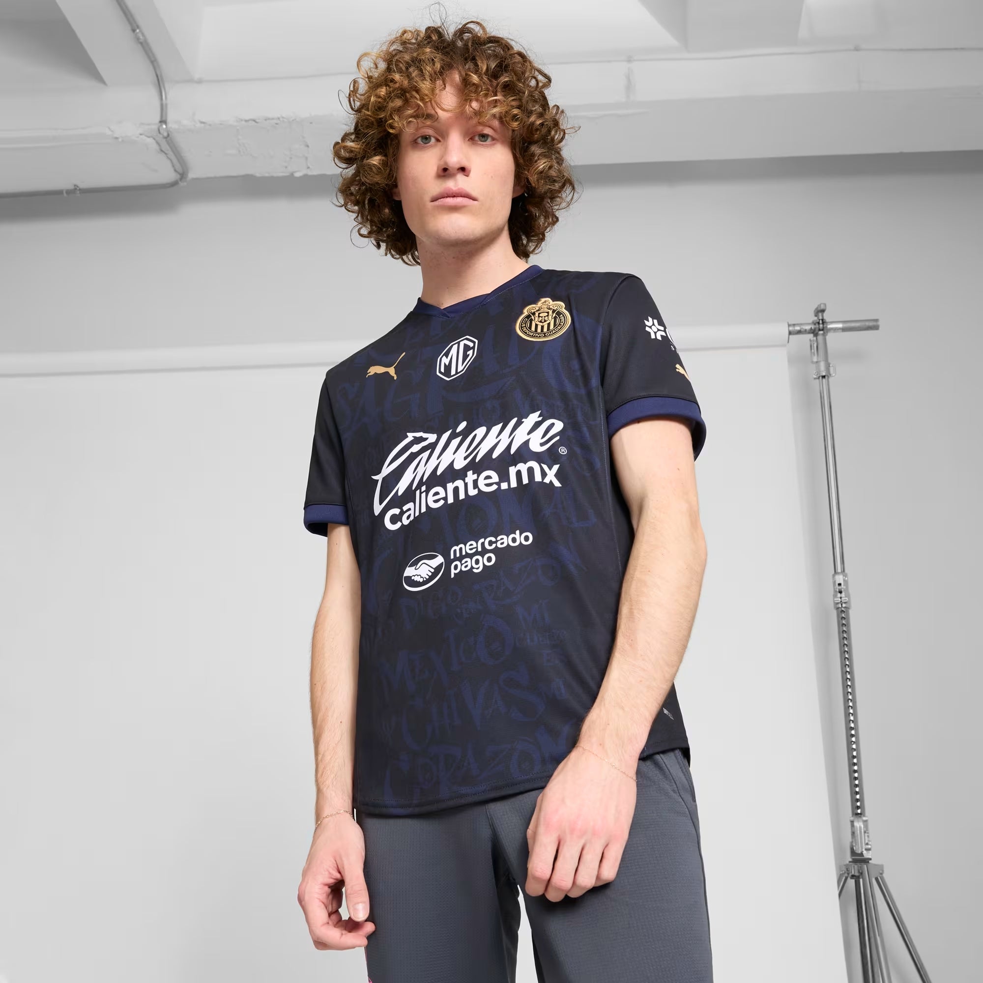 PUMA Chivas '25 Stadium Alternative Jersey - Men's Soccer Jersey for Fans, Replica Football Shirt - Perfect for Matchdays, Training & Casual Wear