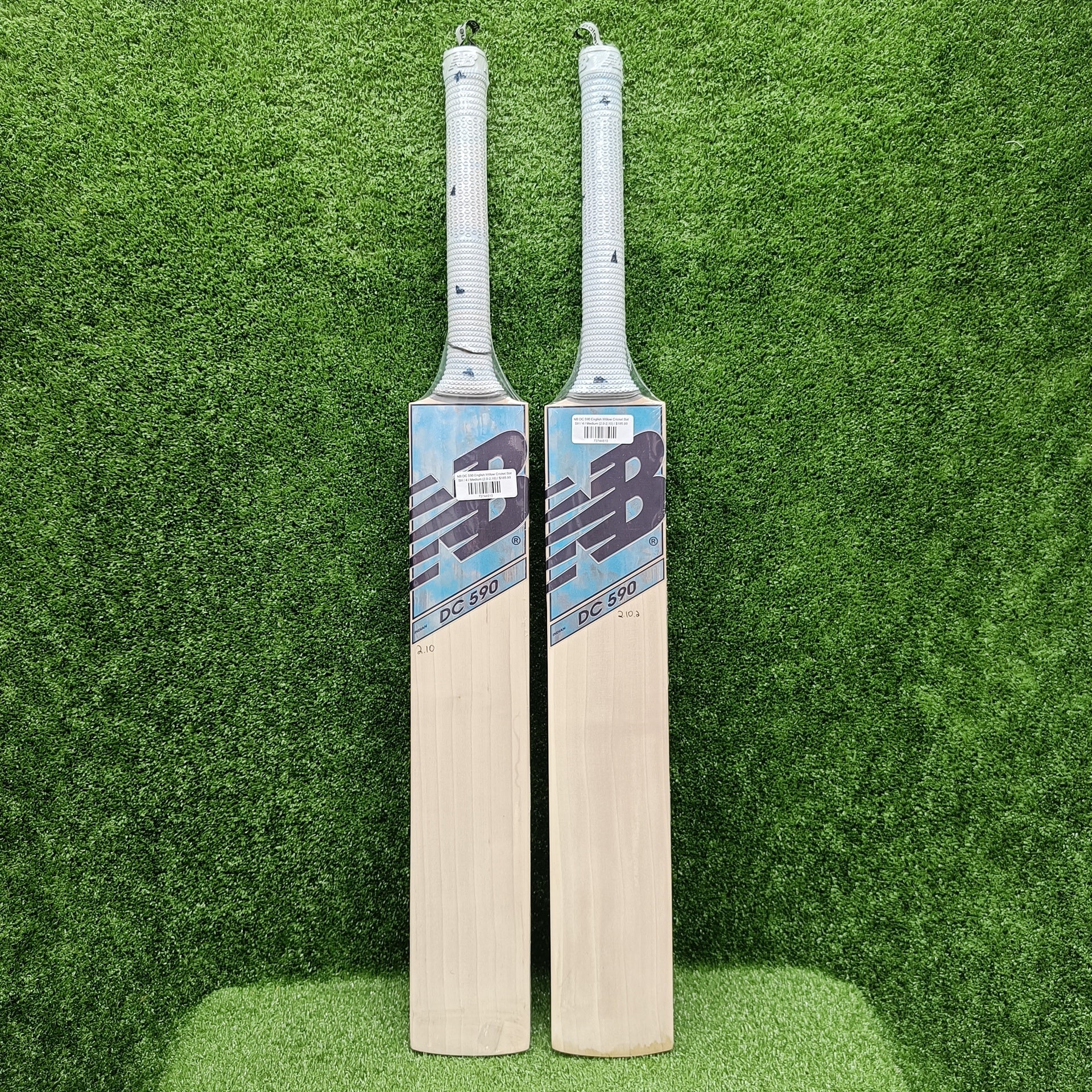 NB DC 590 English Willow Cricket Bat - Premium Grade Cricket Equipment for Professional Players - Perfect for Matches, Training & Backyard Practice
