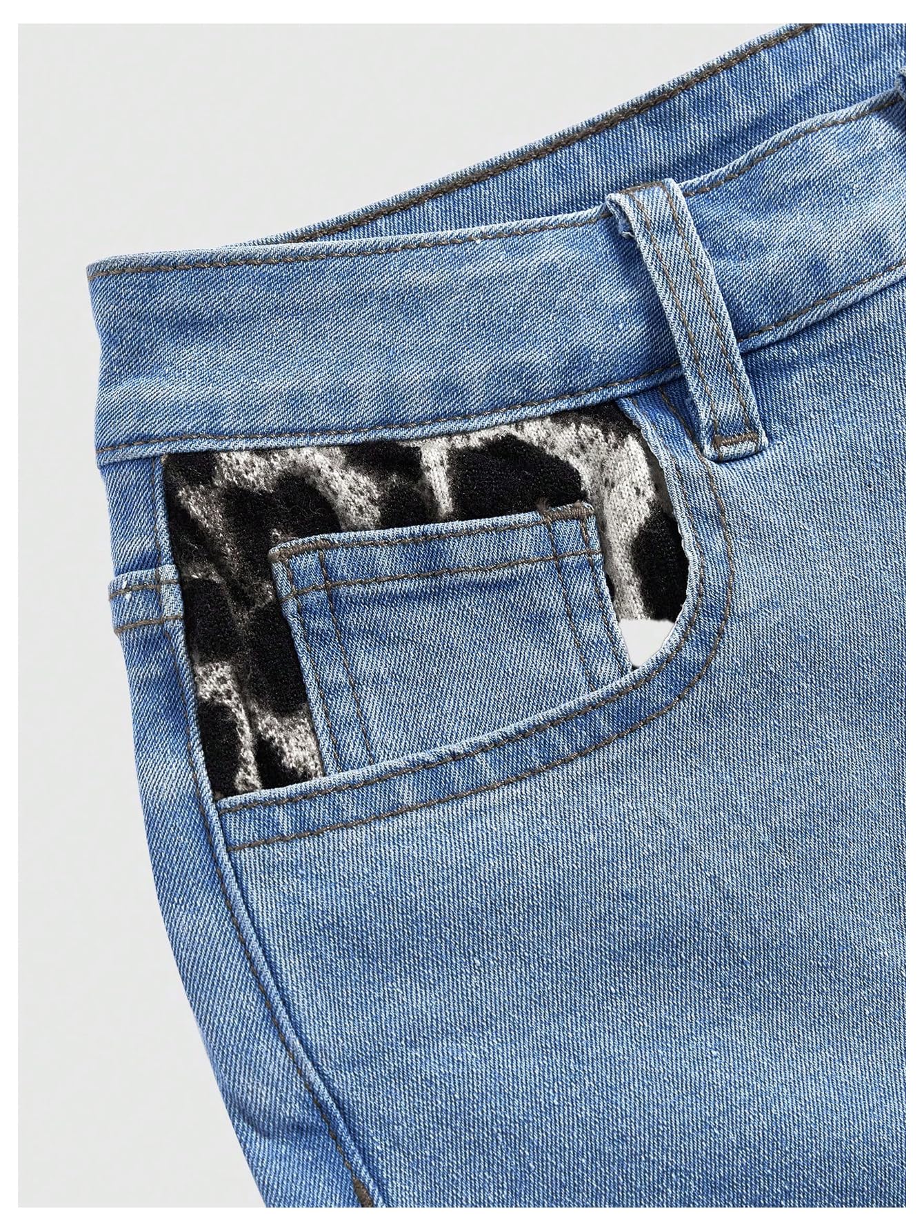 Floerns Women's Skinny High Waist Contrast Leopard Print Denim Shorts - Straight Leg Jean Shorts for Summer Casual Wear & Street Style Outfits