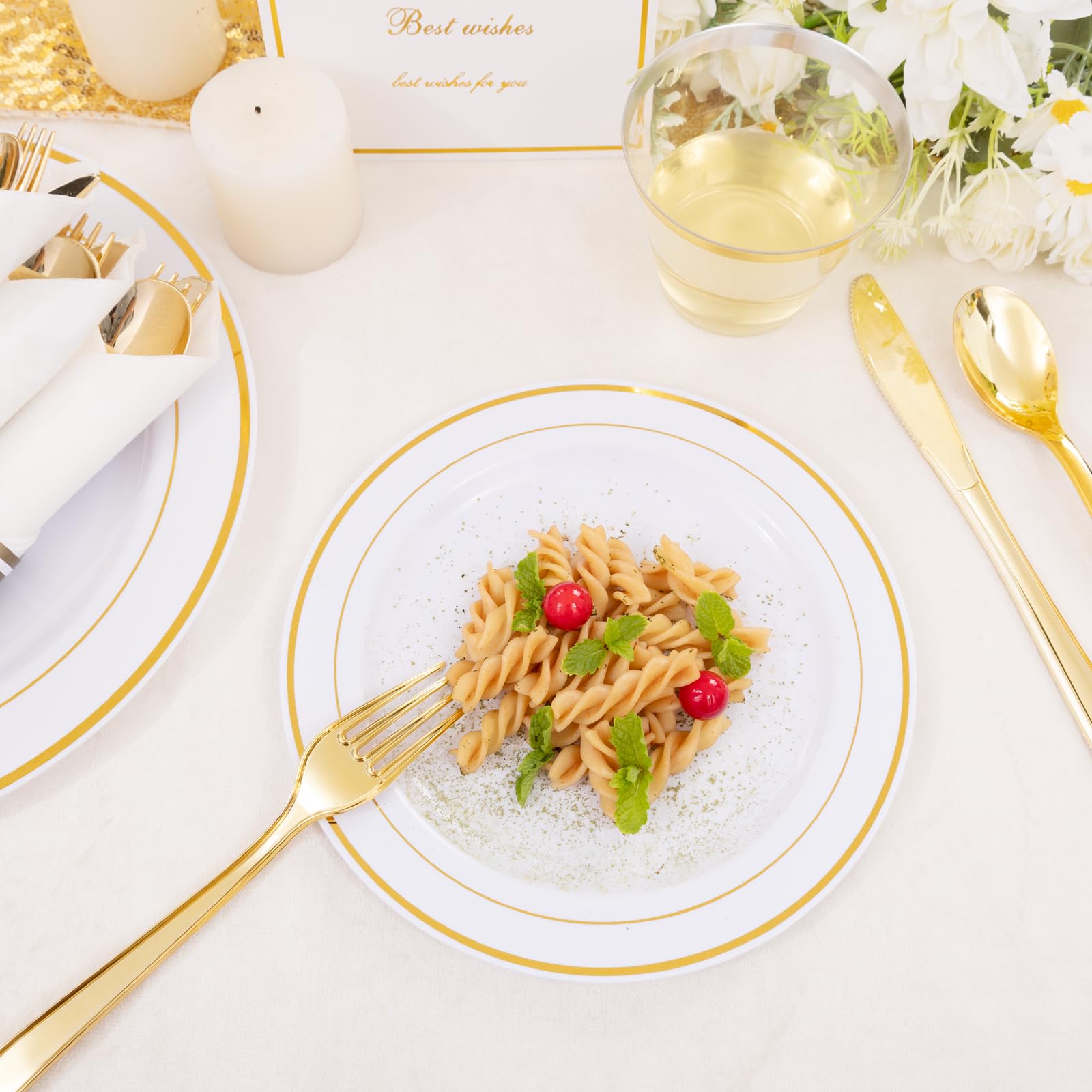 DaYammi 350-Piece Gold Plastic Dinnerware Set for 50 Guests - Elegant Disposable Plates, Cups, Silverware & Napkins for Parties, Weddings, Events - Includes 50 Dinner Plates, 50 Dessert Plates, 50 Cups & 50 Pre-Rolled Napkins with Gold Cutlery - Perfect for Birthday Celebrations, Bridal Showers & Holiday Gatherings