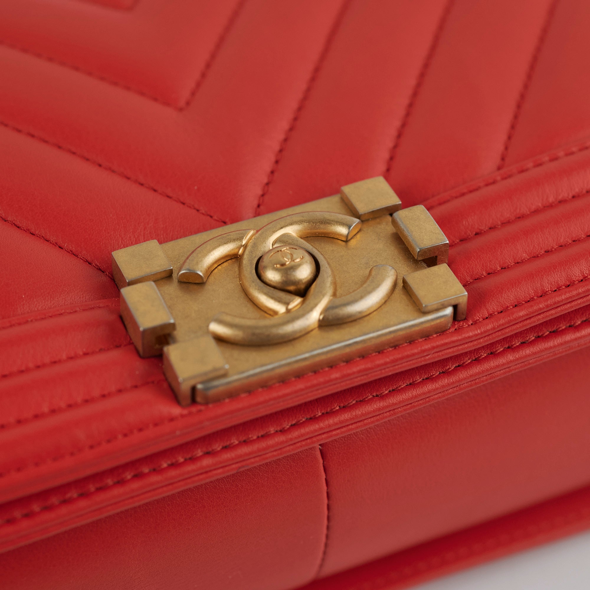 Chanel Old Medium Boy Chevron Lambskin Handbag in Red/Orange - Luxury Crossbody Bag for Women, Perfect for Parties, Dates & Evening Events