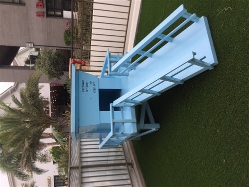 Custom Exclusive Lifeguard Stand Dog House - Unique Outdoor Pet Shelter for Beach & Poolside Use