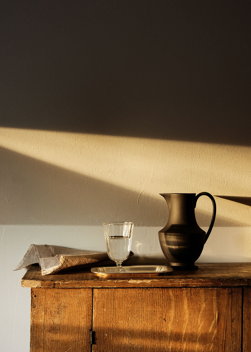 Handmade Black Stoneware Pitcher - Elegant Ceramic Water Jug for Home Decor, Kitchen & Dining Table - Perfect for Serving Beverages, Milk, Juice & Iced Tea