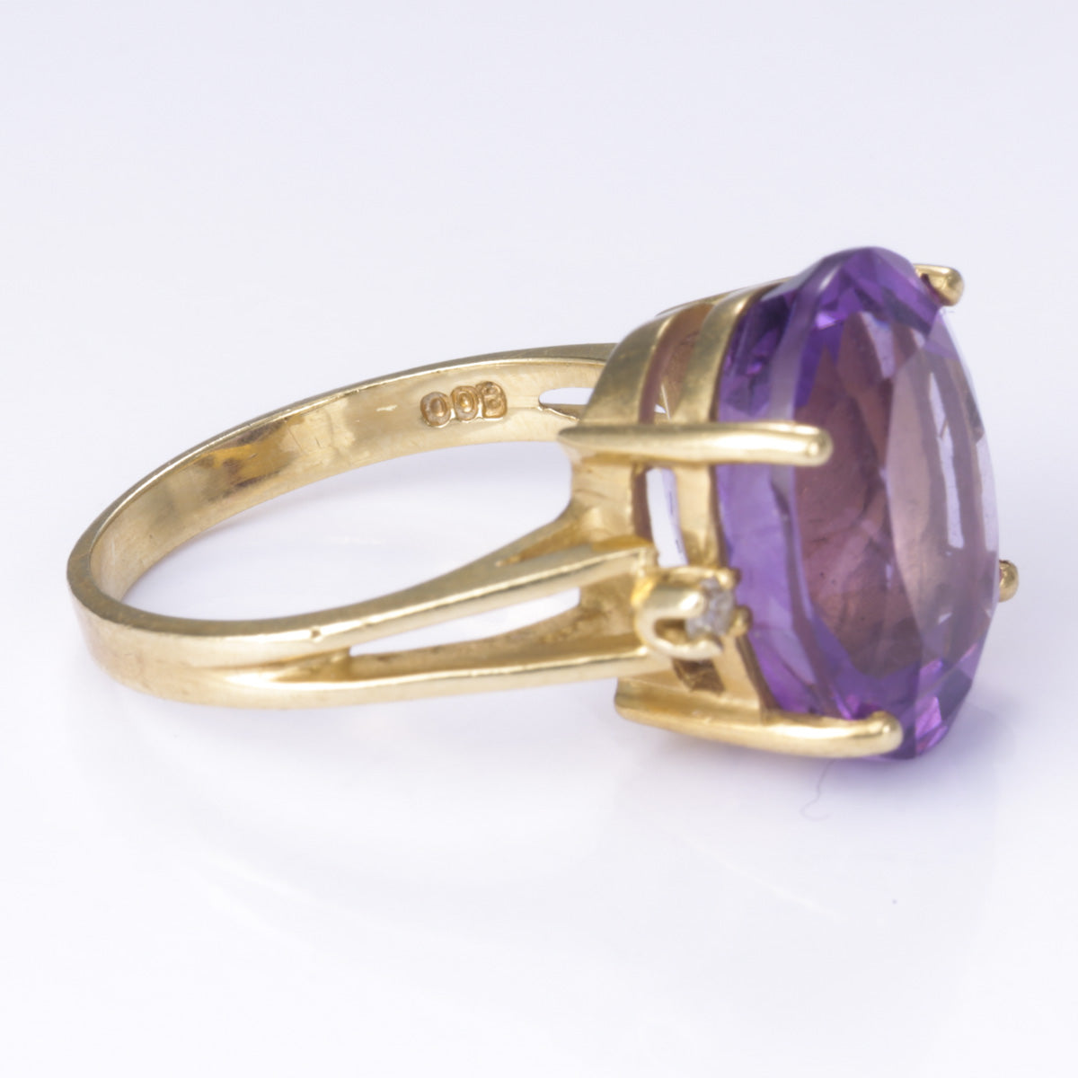 14K Yellow Gold Amethyst and Diamond Ring - 6.90ct Amethyst & 0.06ctw Diamonds - Size 5.5 - Elegant Jewelry for Women, Perfect for Engagement, Anniversary & Special Occasions