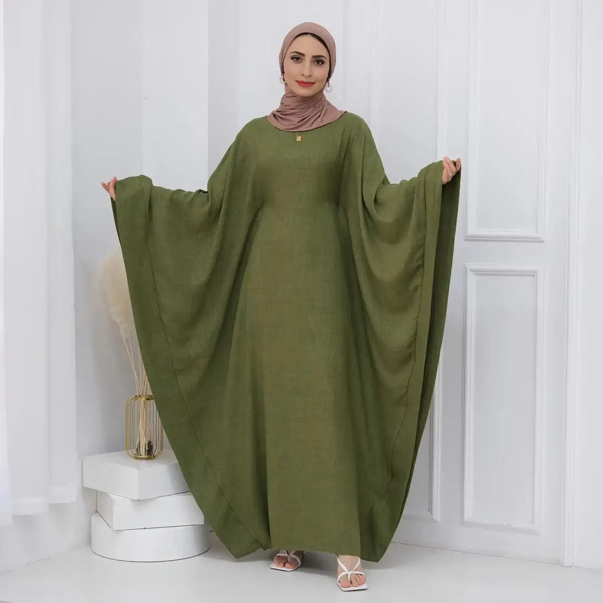 Elegant Muslim Women's Batwing Sleeve Farasha Abaya Dress - Modest Islamic Prayer Dress for Mosque & Special Occasions