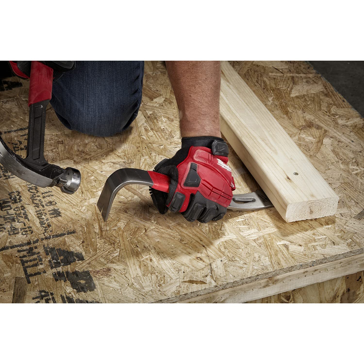 Milwaukee 12-Inch Shock Shield Bar Pry Tool (48-22-9034) - Heavy-Duty Demolition & Construction Pry Bar for Remodeling, Flooring, and Woodworking Projects