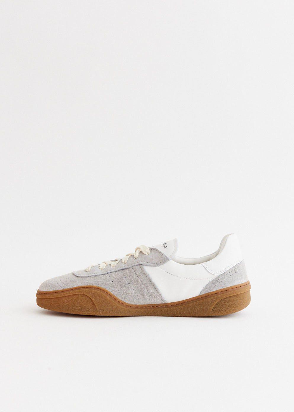 BARS M BD0319 AO0 White - Stylish and Comfortable Sneakers for Men, Perfect for Casual Wear, Running, and Gym Workouts