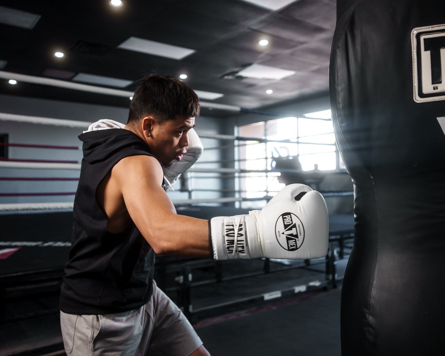 Pro Mex Professional Lace-Up Sparring Boxing Gloves V3.0 - Premium Training Gloves for MMA, Kickboxing & Muay Thai - Ideal for Competition, Gym Workouts & Martial Arts Practice