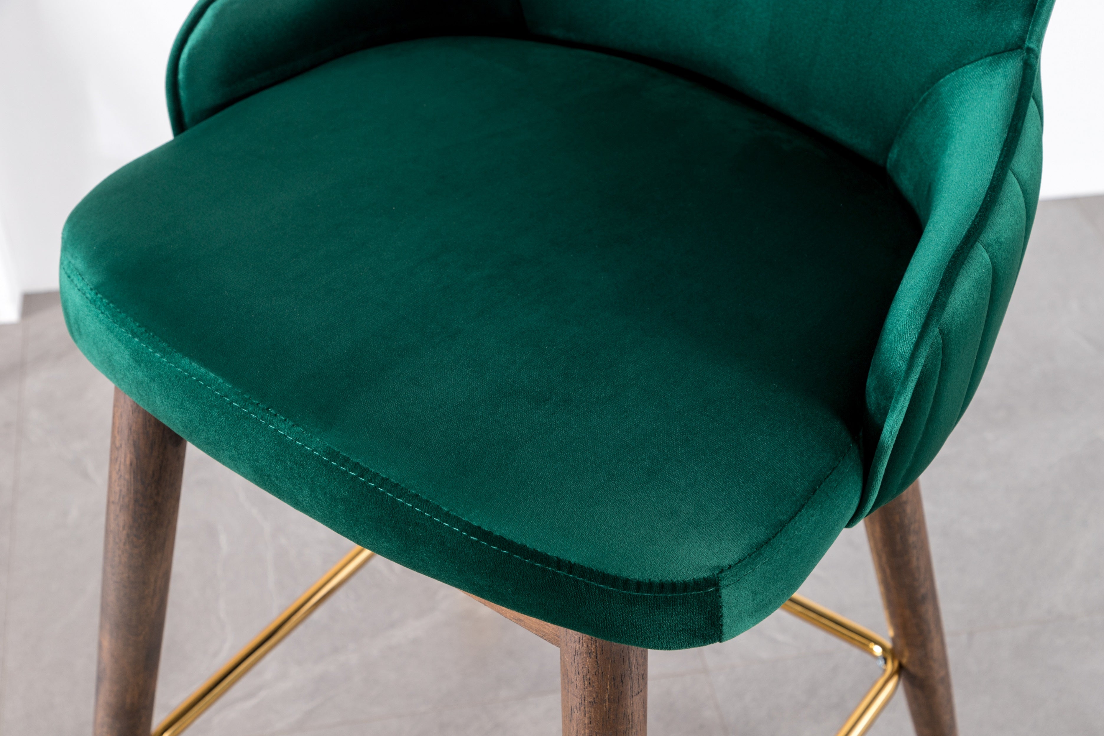 Roundhill Furniture Leland Fabric Upholstered Counter Height Wingback Bar Stools, Green, Set of 2 - Perfect for Kitchen Islands, Breakfast Nooks & Home Bars