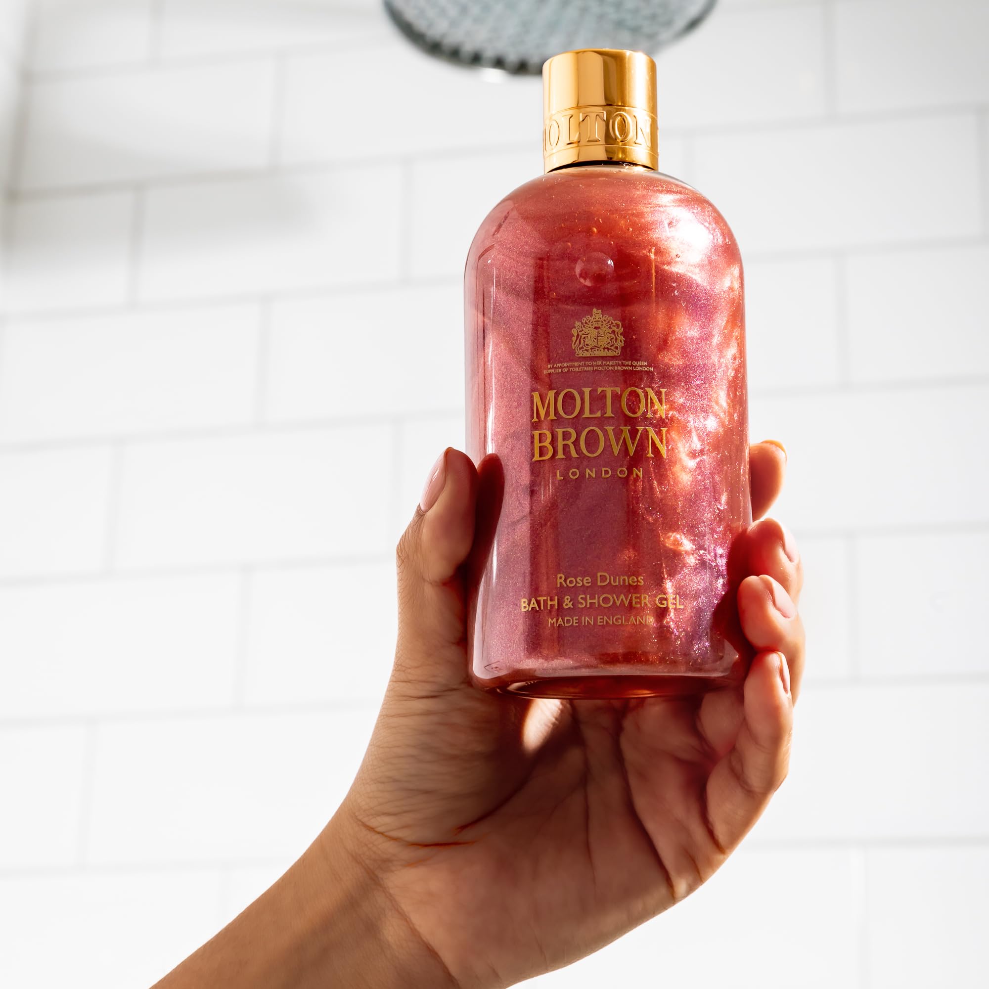 Molton Brown Luxury Rose Bath & Shower Gel for Women - Hydrating & Fragrant Body Wash - Perfect for Spa Days, Romantic Evenings & Self-Care Rituals