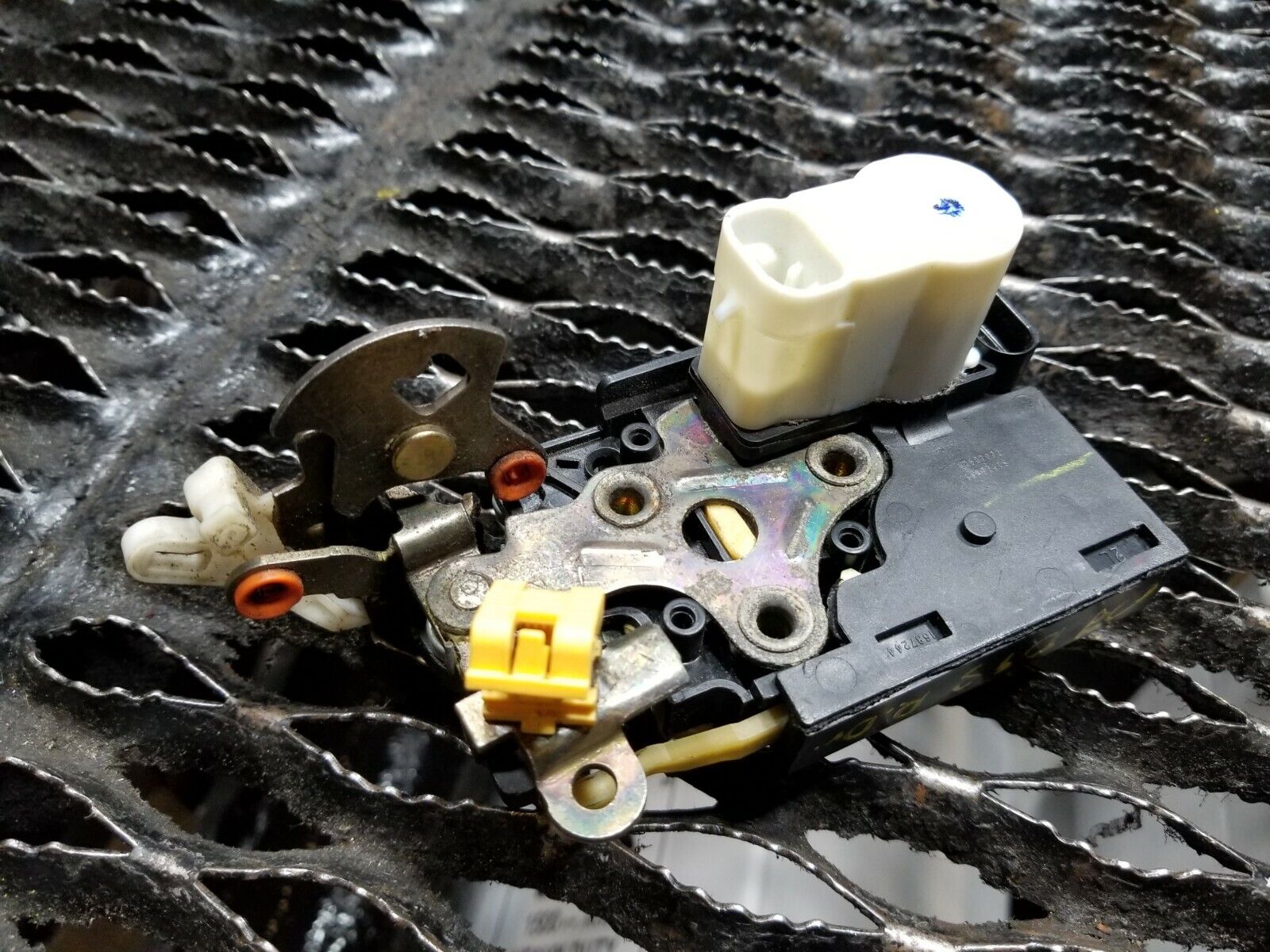 2006-2011 Cadillac DTS Rear Left Driver Side Door Lock Latch Actuator OEM Replacement Part - Perfect for Car Door Repair & Maintenance
