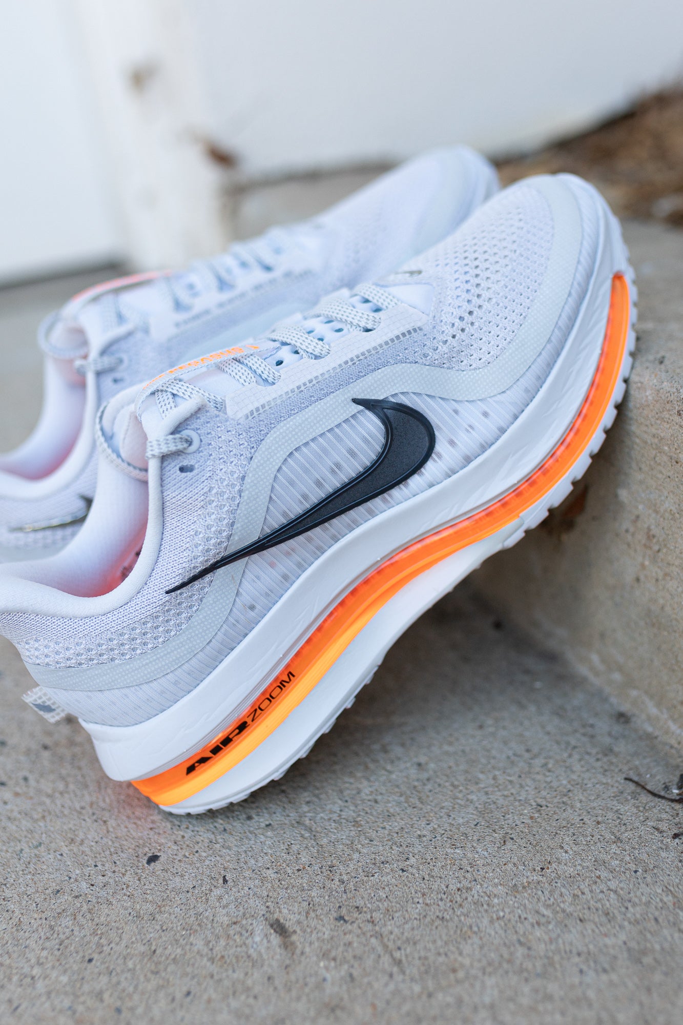 Men's Nike Air Zoom Pegasus 40 Running Shoes - Lightweight Cushioned for Training, Jogging & Road Running - Breathable Mesh for Comfort & Support