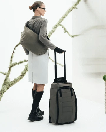 Db Hugger 40L Roller Carry-On Luggage - Lightweight Expandable Suitcase for Travel, Business Trips & Weekend Getaways | TSA Approved Spinner Wheels & Durable Hard Shell