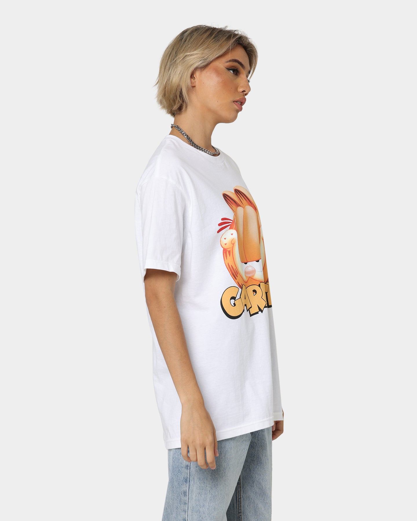 Vintage Garfield Face Graphic T-Shirt for Men & Women - White Cotton Tee - Perfect for Casual Wear, Cosplay & Pop Culture Fans