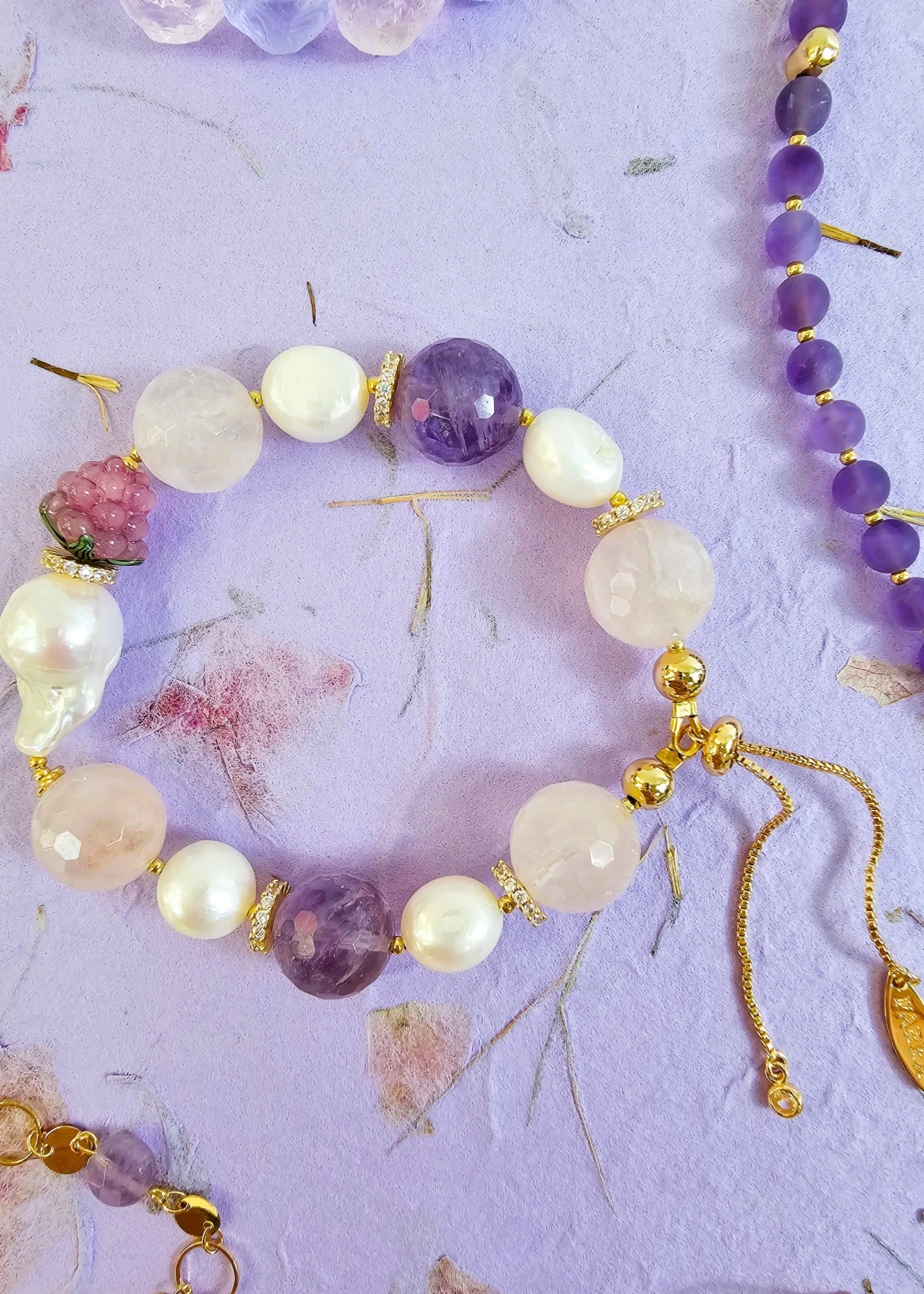 Baroque Pearl Bracelet with Rose Quartz & Amethyst Beads - Elegant Raspberry Jewelry for Women | Perfect for Weddings, Parties & Special Occasions