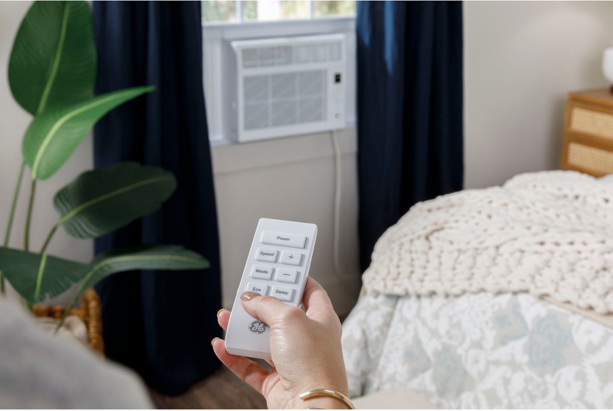 GE 6,000 BTU Window Air Conditioner - Cools 250 Sq.Ft - Remote Control Included - White (AHP06LZ) - Perfect for Bedrooms, Dorm Rooms & Small Apartments