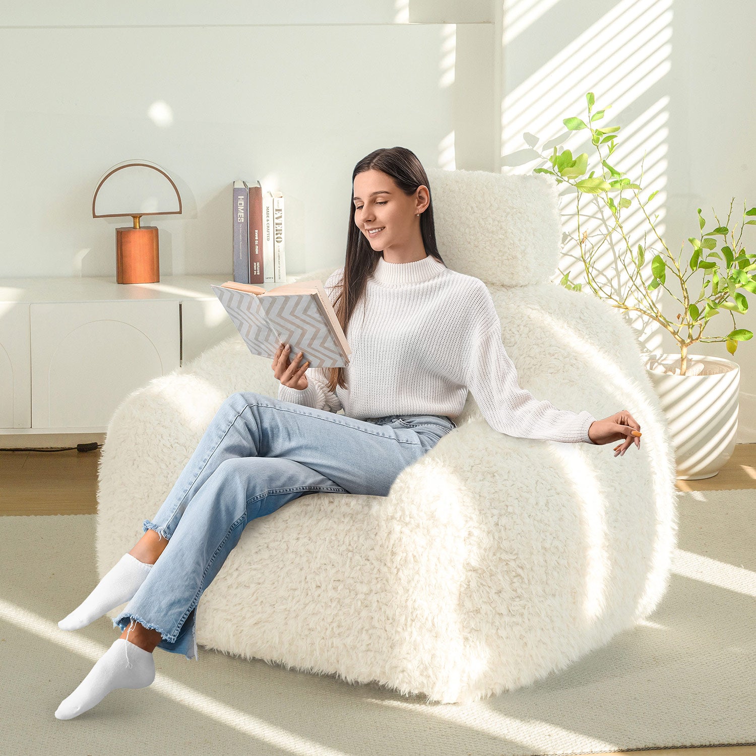 MAXYOYO Fluffy Comfy Large Bean Bag Chair with Pillow - Oversized Memory Foam Lounger for Adults & Teens - Perfect for Reading, Gaming, Movie Nights & Bedroom Relaxation - Beige