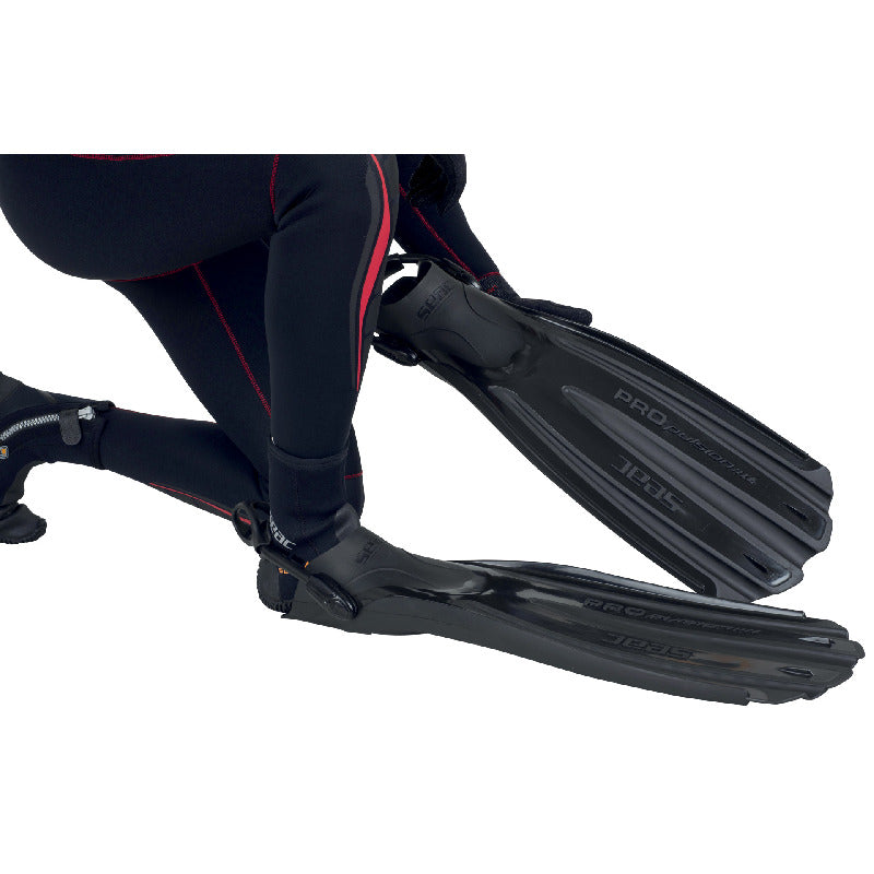 Seac Propulsion Black - High-Performance Underwater Scooter for Scuba Diving & Snorkeling | Portable & Powerful Water Propulsion Device for Ocean Exploration & Marine Adventures