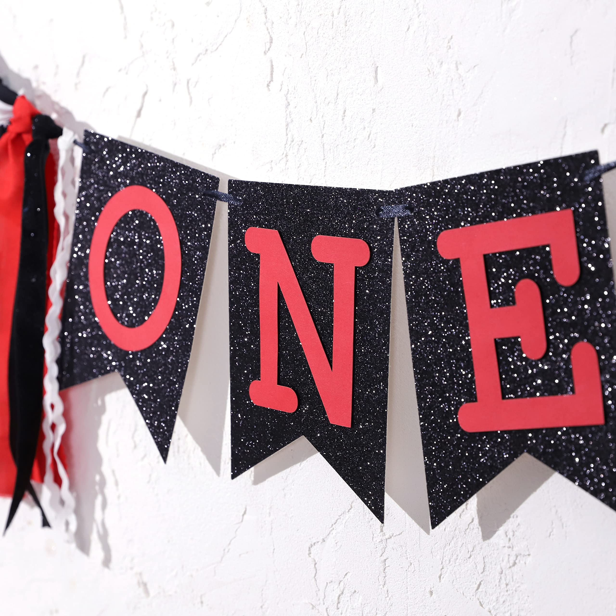 Checkered Flag Racing High Chair Banner - 1st Birthday Party Decorations for Boys, Race Car Theme Cake Smash Photo Props | Perfect for Baby's First Birthday, Motorsport Themed Celebrations & Photo Shoot Backdrops