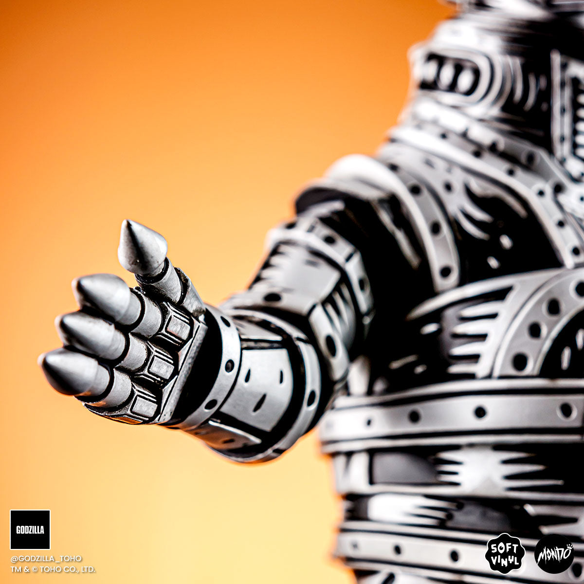 Mechagodzilla Vinyl Designer Figure by Attack Peter - Silver Variant Limited Edition Collectible Toy for Anime & Kaiju Fans - Perfect for Display, Gifts, and Action Figure Collections