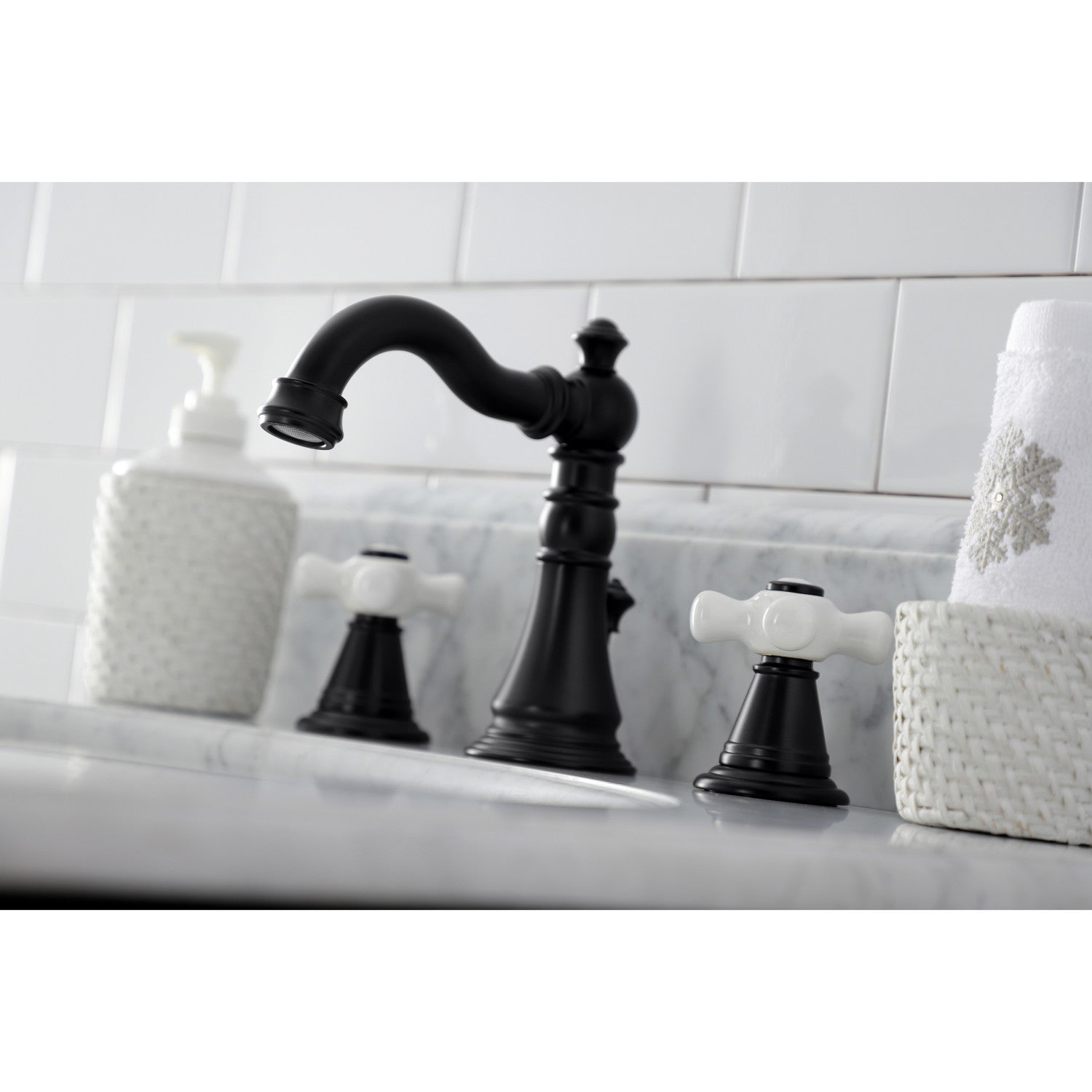 American Classic FSC1970APX 3-Hole Widespread Bathroom Faucet with Brass Pop-Up Drain - Matte Black Finish for Modern Vanities & Bathroom Upgrades