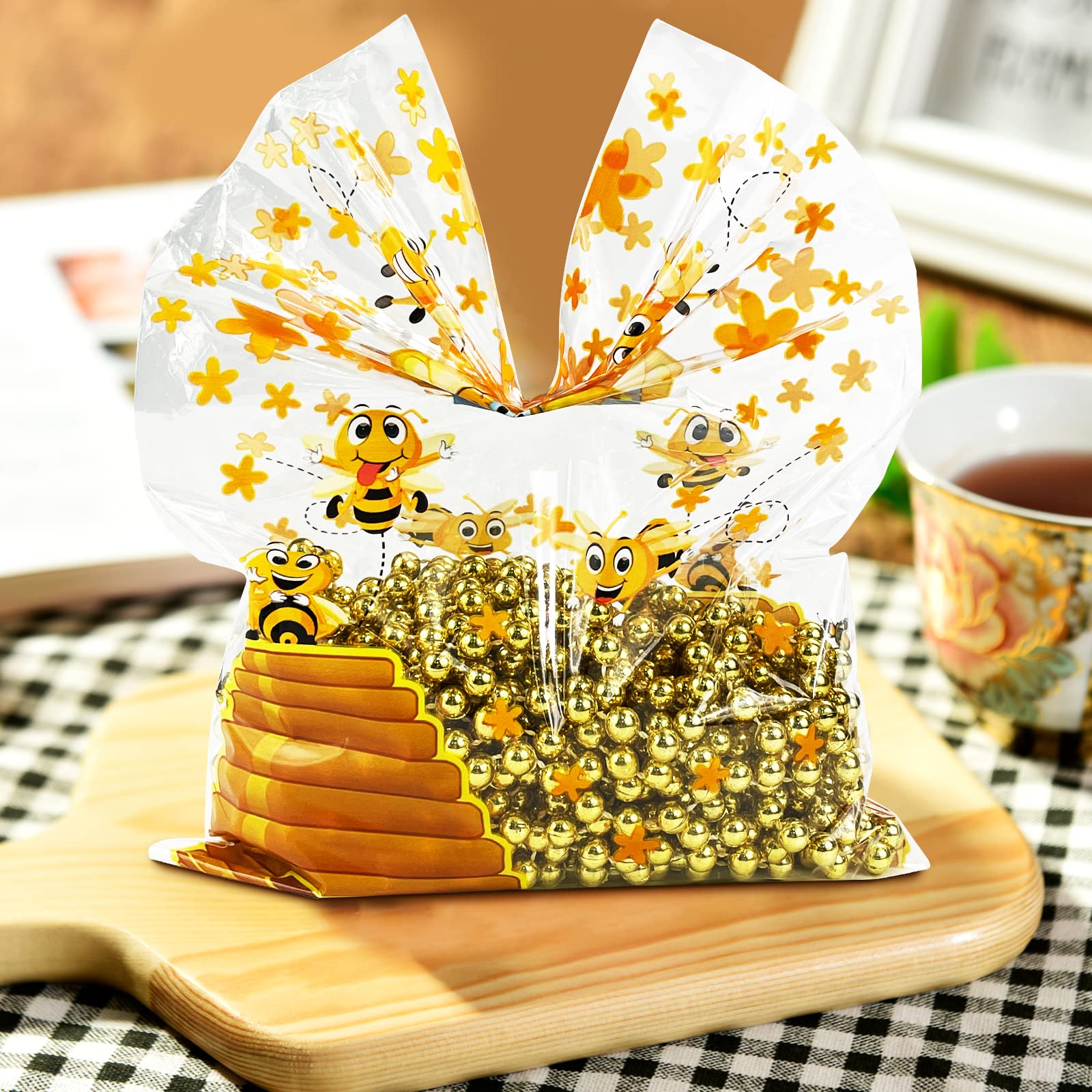 Bnsikun 100 Pcs Yellow Bee-Themed Cellophane Gift Bags - Perfect for Baby Showers, Birthday Parties & Candy Treats | Reusable Plastic Goodie Bags for Bee Theme Party Supplies & Favor Packaging