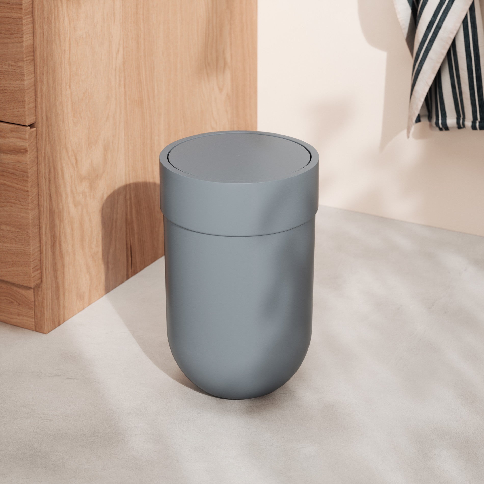 Automatic Touchless Trash Can with Motion Sensor - Hands-Free Kitchen & Bathroom Waste Bin for Home & Office Use