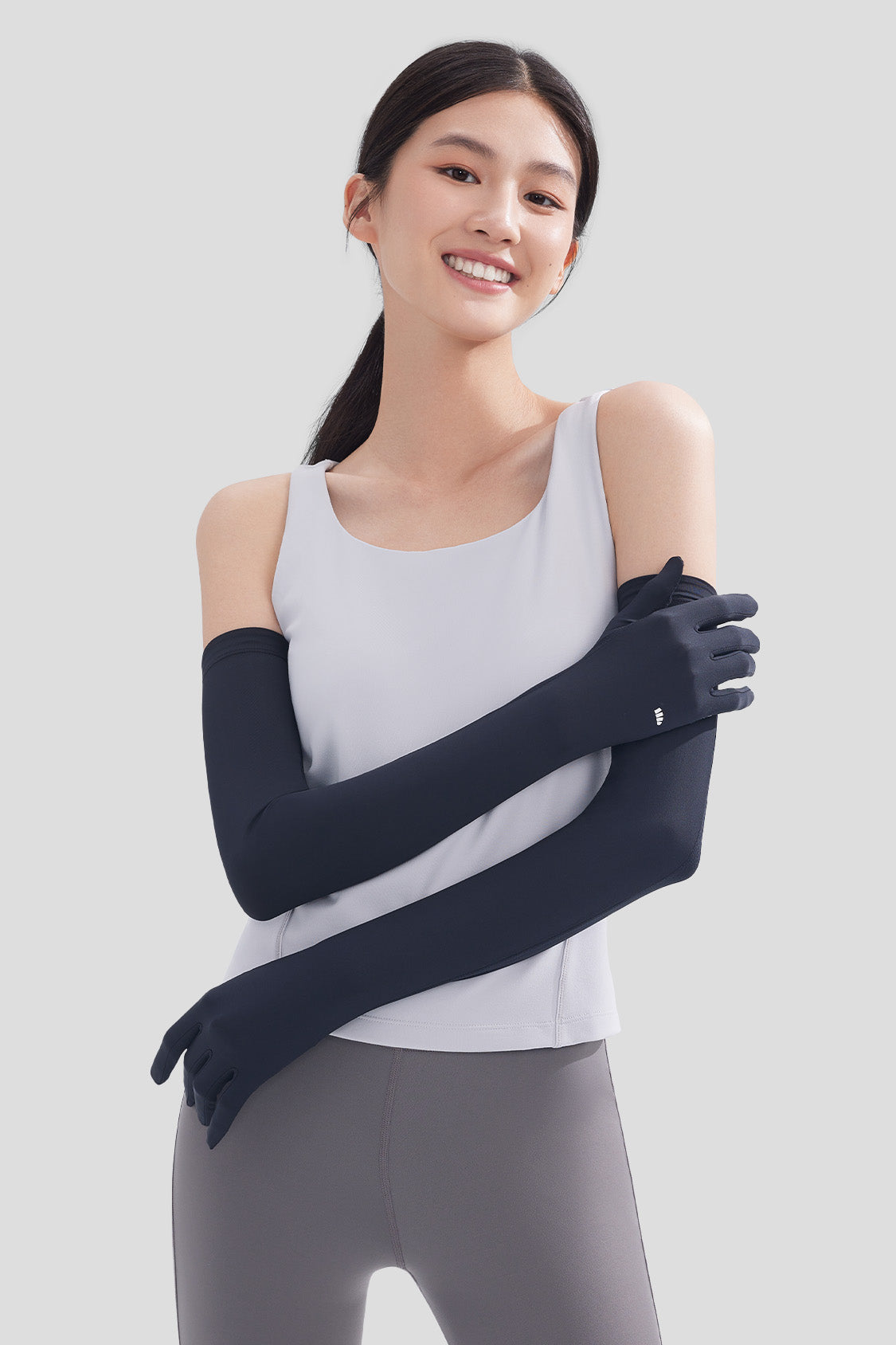 Longloop Women's UPF50+ Sun Protection Arm Sleeves with Gloves - UV Blocking Cooling Arm Covers for Outdoor Sports, Cycling, Running & Driving