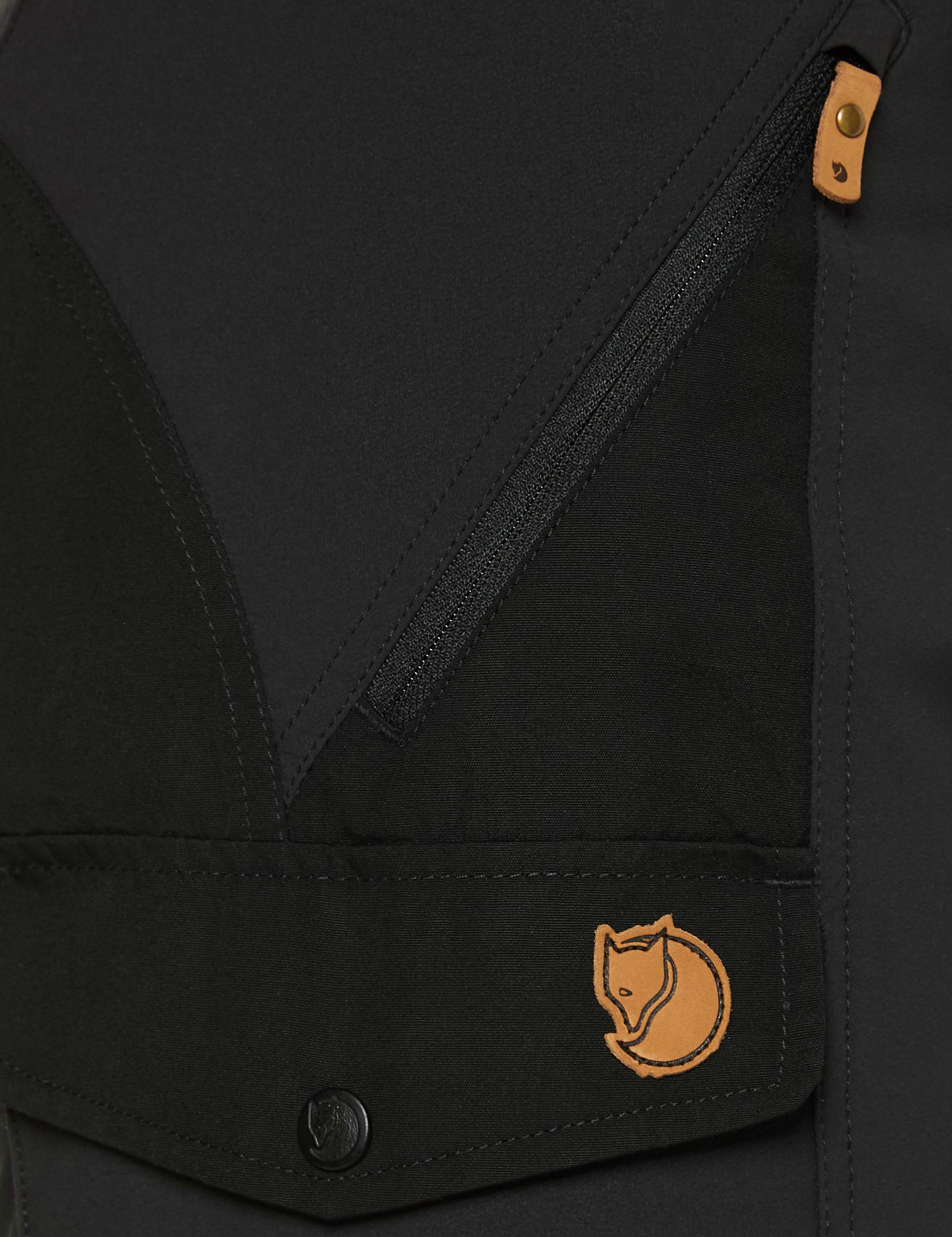 Fjällräven Men's Abisko Hiking Shorts - Lightweight Quick-Dry Outdoor Adventure Shorts for Camping, Travel & Summer Activities