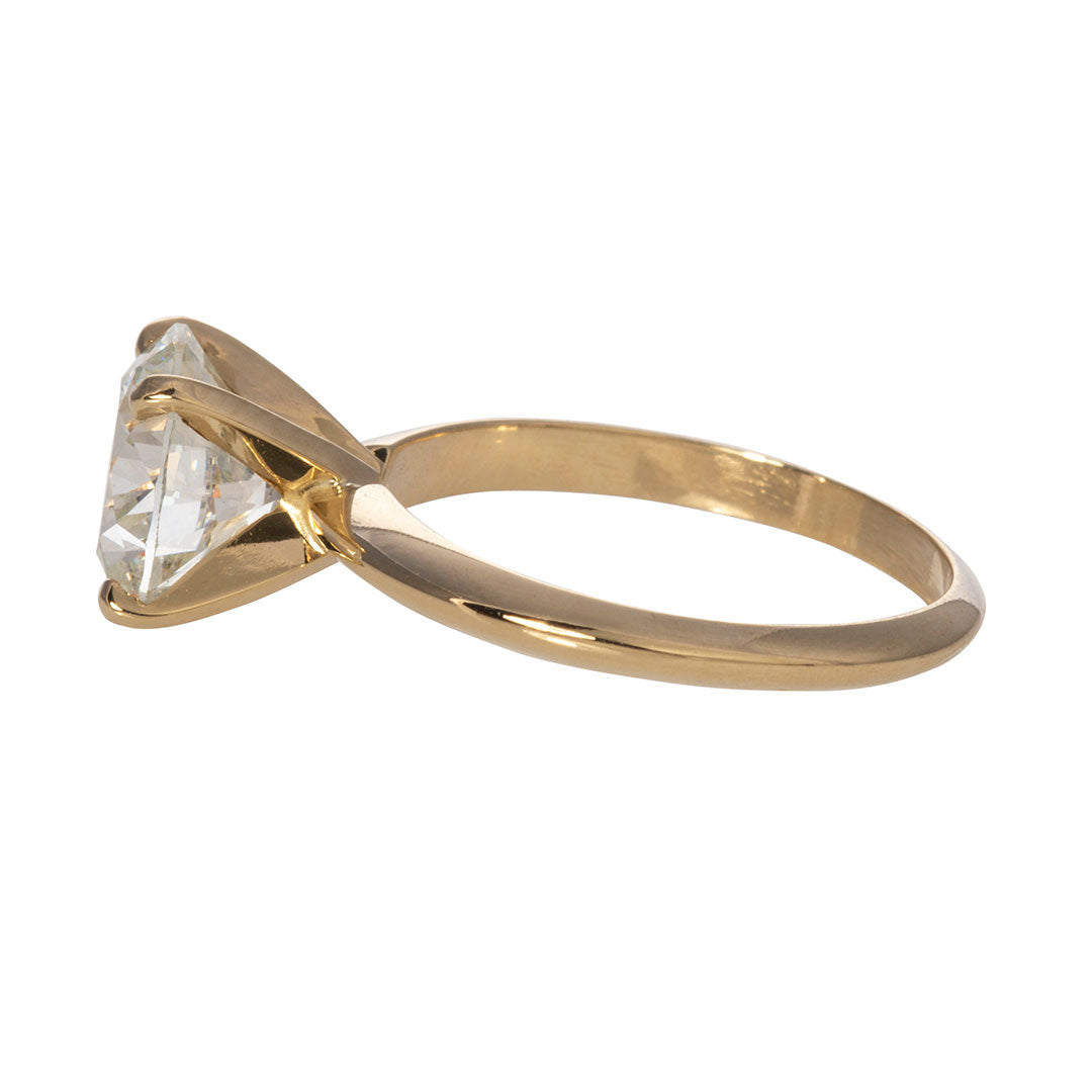 2.5 Carat I SI1 Round Solitaire Diamond Engagement Ring in 14K Yellow Gold - Perfect for Proposals, Weddings & Anniversaries