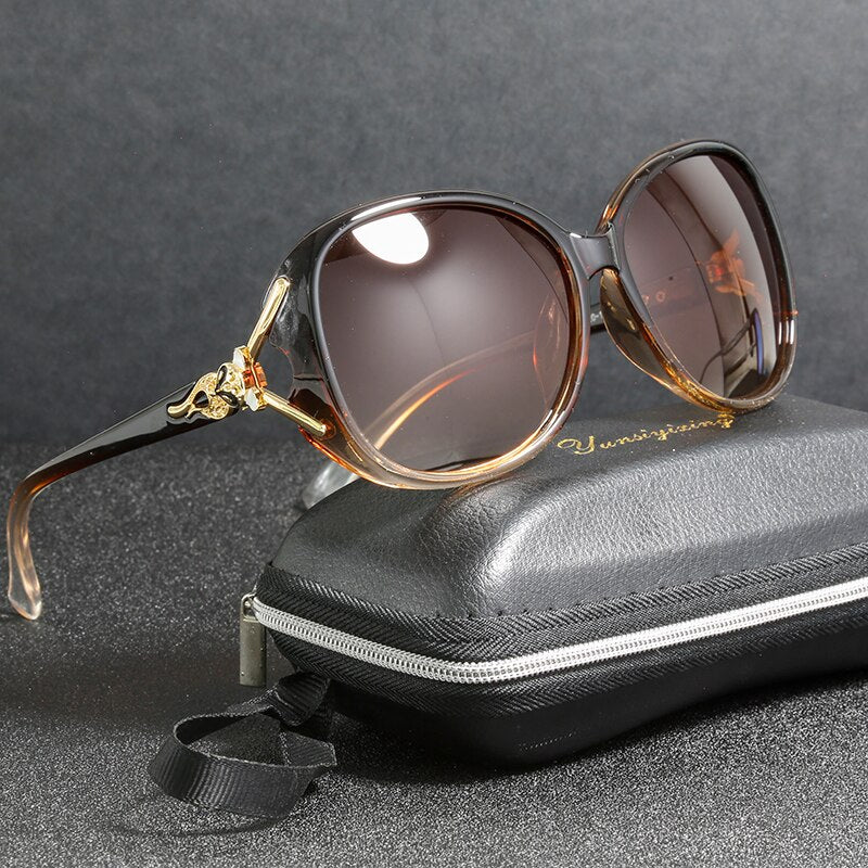 Stylish Women's Polarized Sunglasses UV Protection - Perfect for Driving, Beach & Outdoor Activities