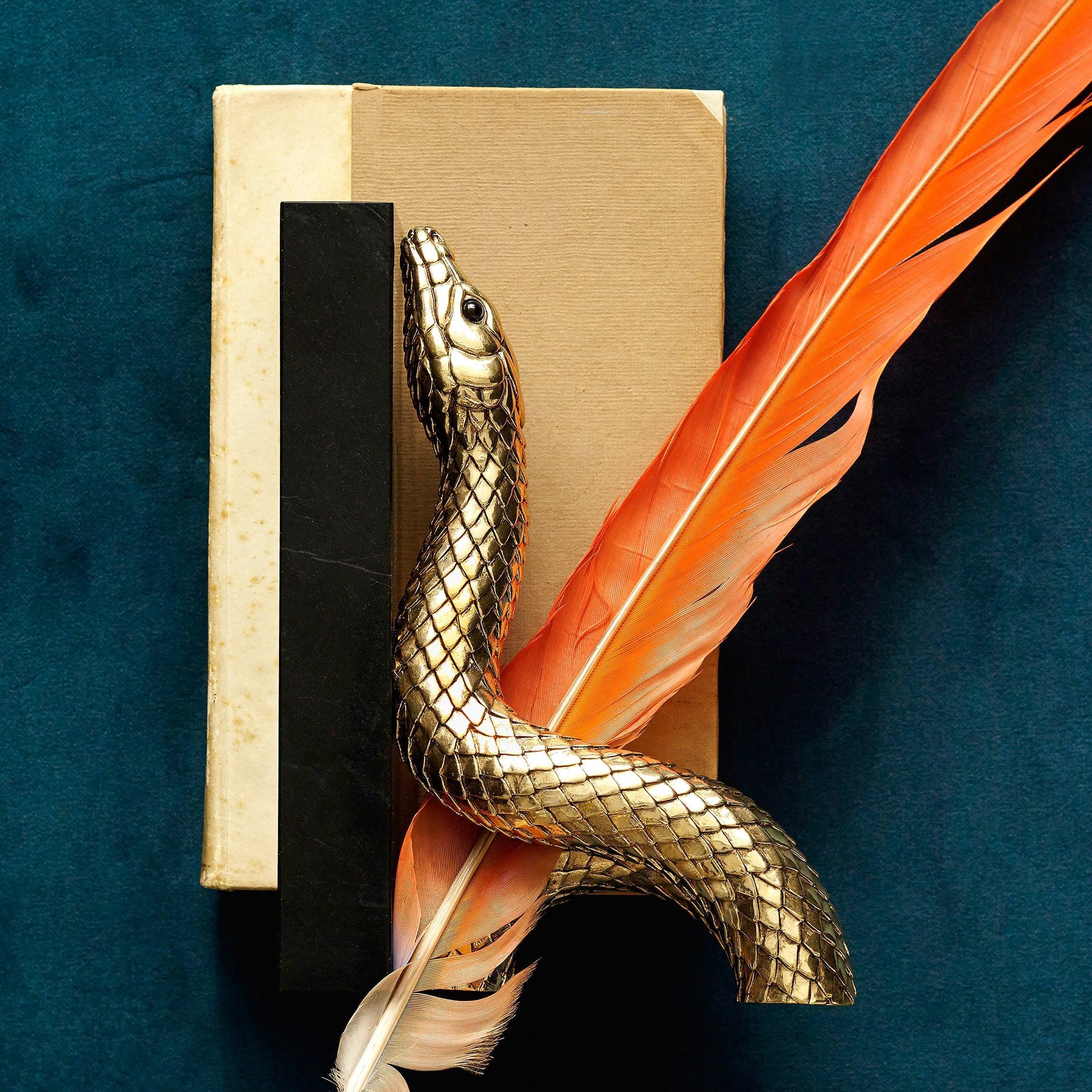 Snake Bookend Set - 2 Piece Decorative Book Holder for Shelves - Perfect for Home Office, Living Room, and Library Organization