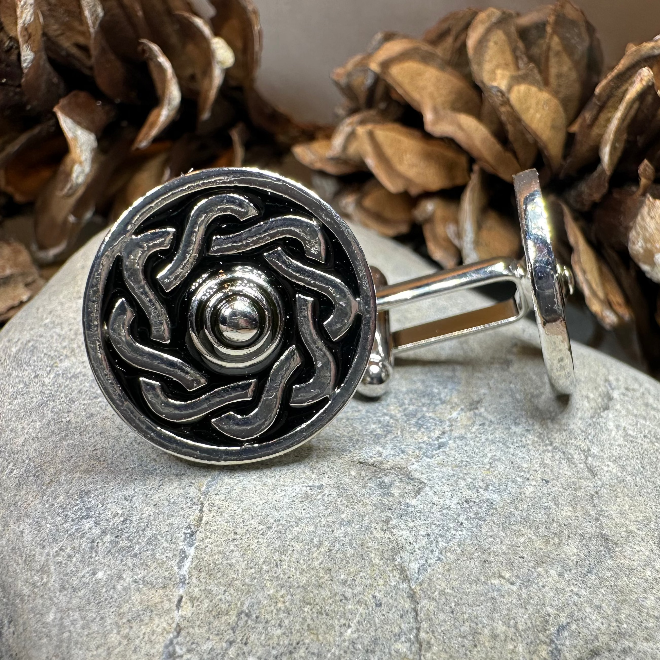 Celtic Shield Cufflinks for Men - Stainless Steel Wedding & Formal Dress Accessories - Perfect for Groomsmen, Business Attire, and Special Occasions