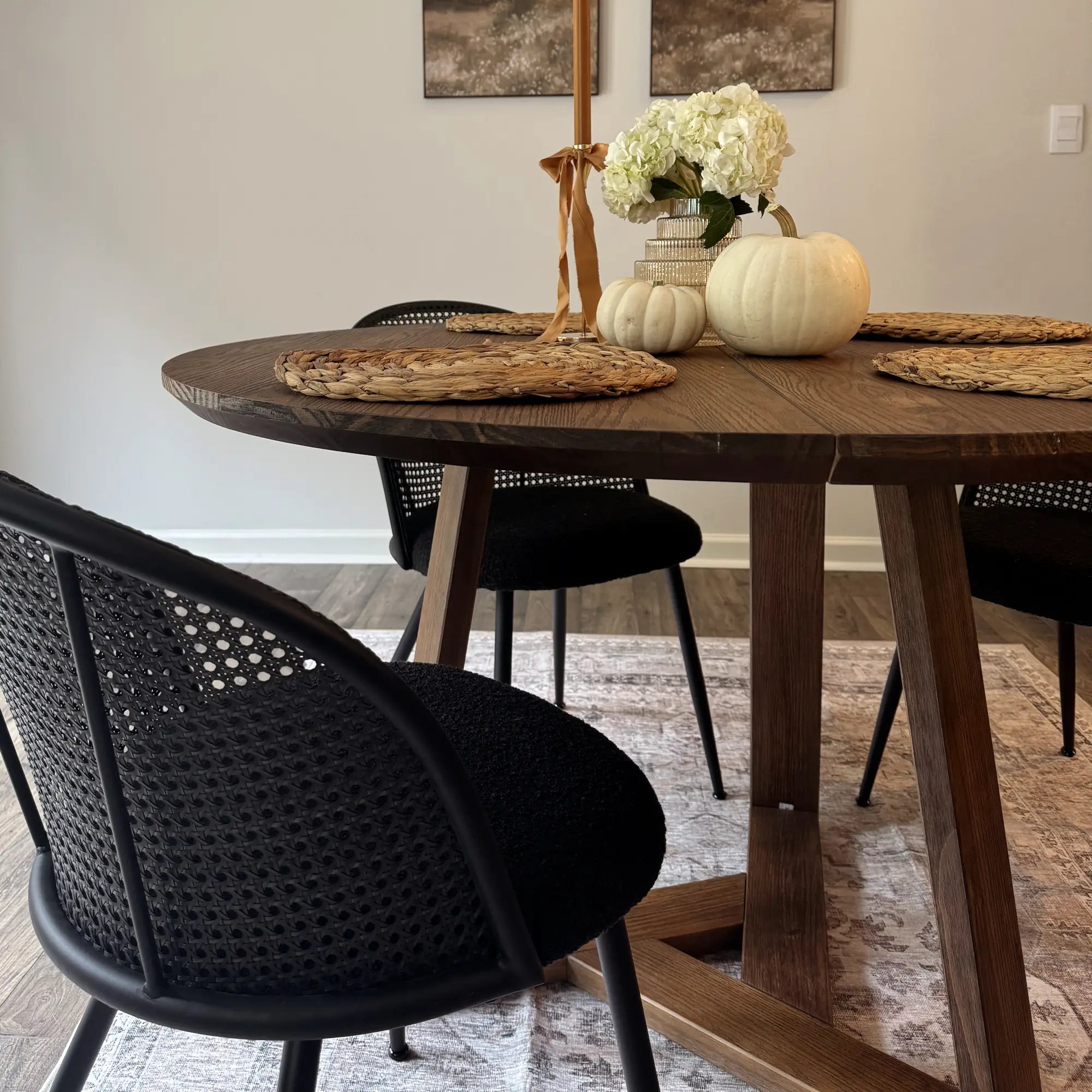 Stylish Cascais Round Dining Table - Modern Wooden Kitchen Table for 4-6 People | Perfect for Small Spaces, Breakfast Nooks & Cozy Family Meals