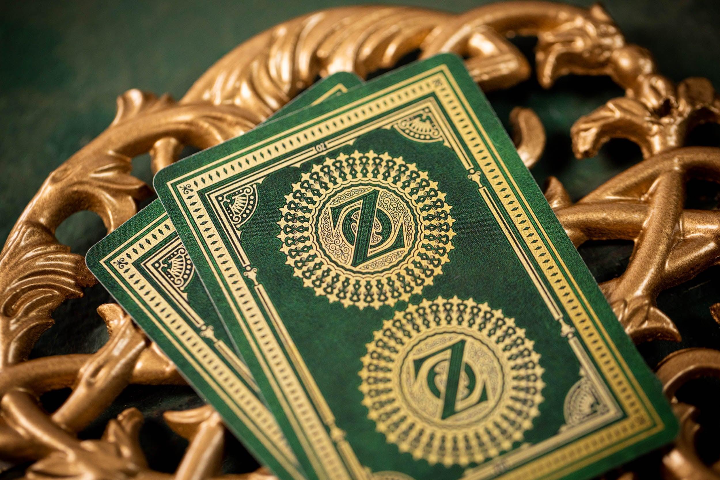 The Wizard of Oz Playing Cards - Premium Collectible Deck for Card Games, Magic Tricks & Gifts | Perfect for Movie Fans, Collectors & Game Nights