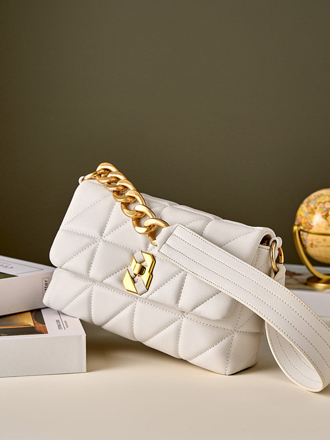 Trendy Quilted Handbag for Women - Fashionable & Durable Crossbody Purse for Work, Travel & Everyday Use